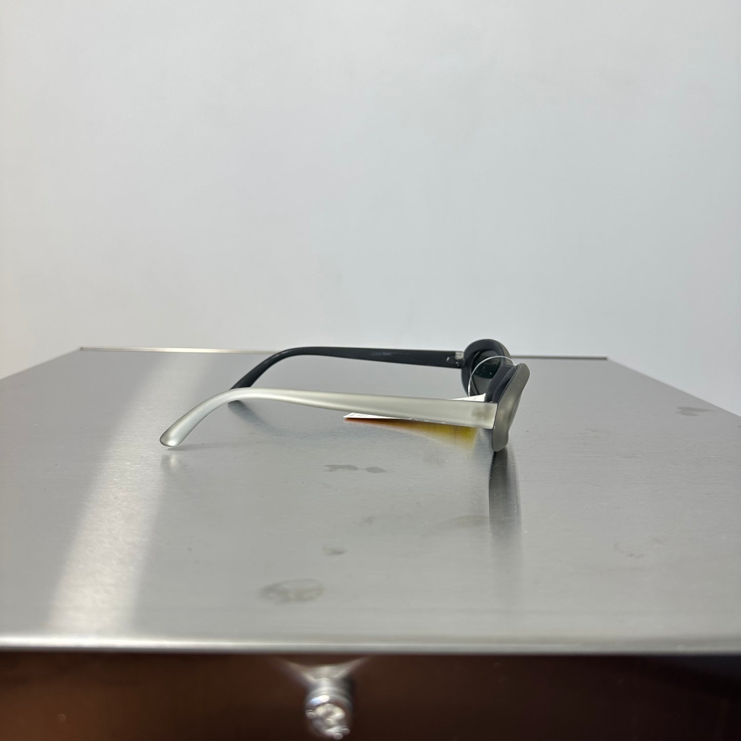 Vintage Deadstock Sunglasses t650