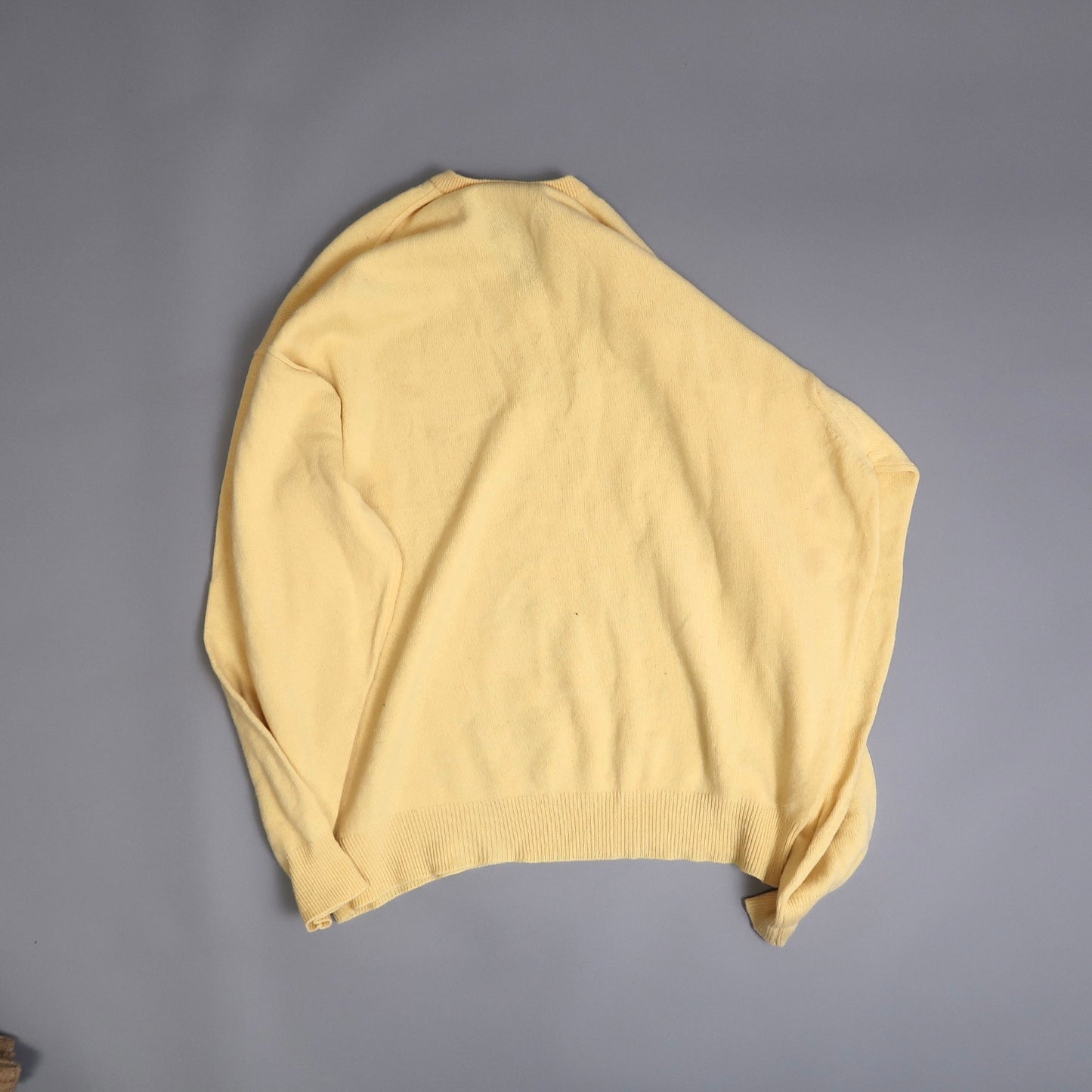 Lyle&Scott v neck sweater