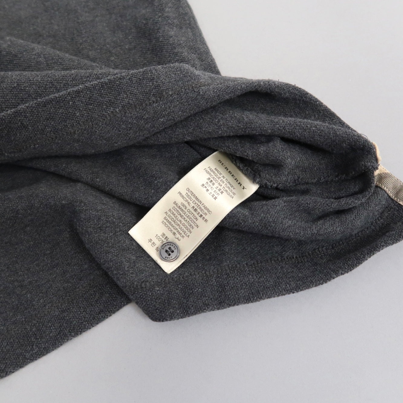 Burberry t shirt