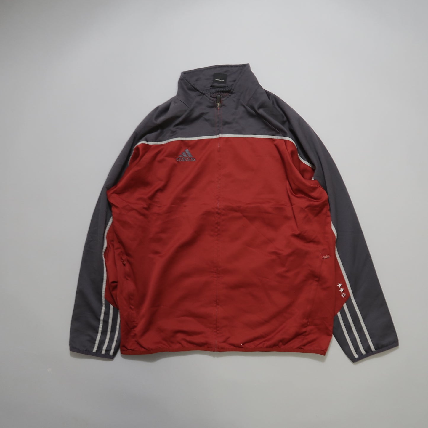 Adidas vintage trackjacket(damages attached)