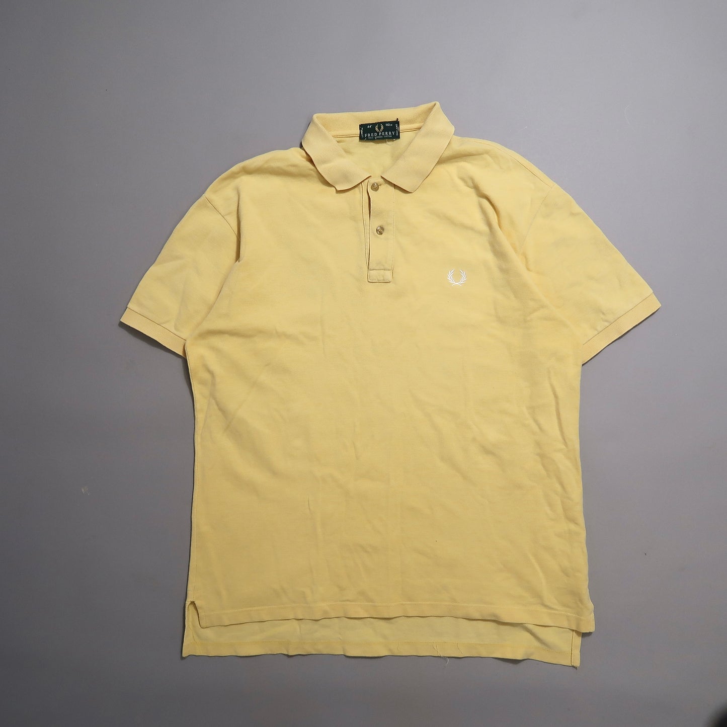 Fred Perry tshirt