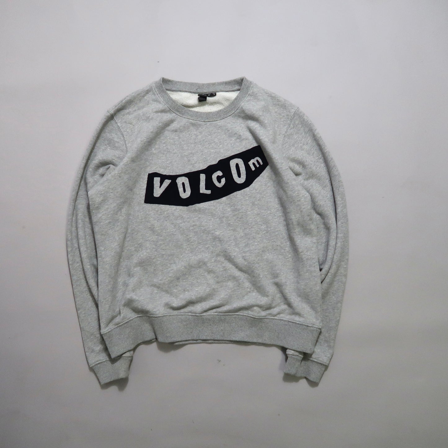 Volcom sweater