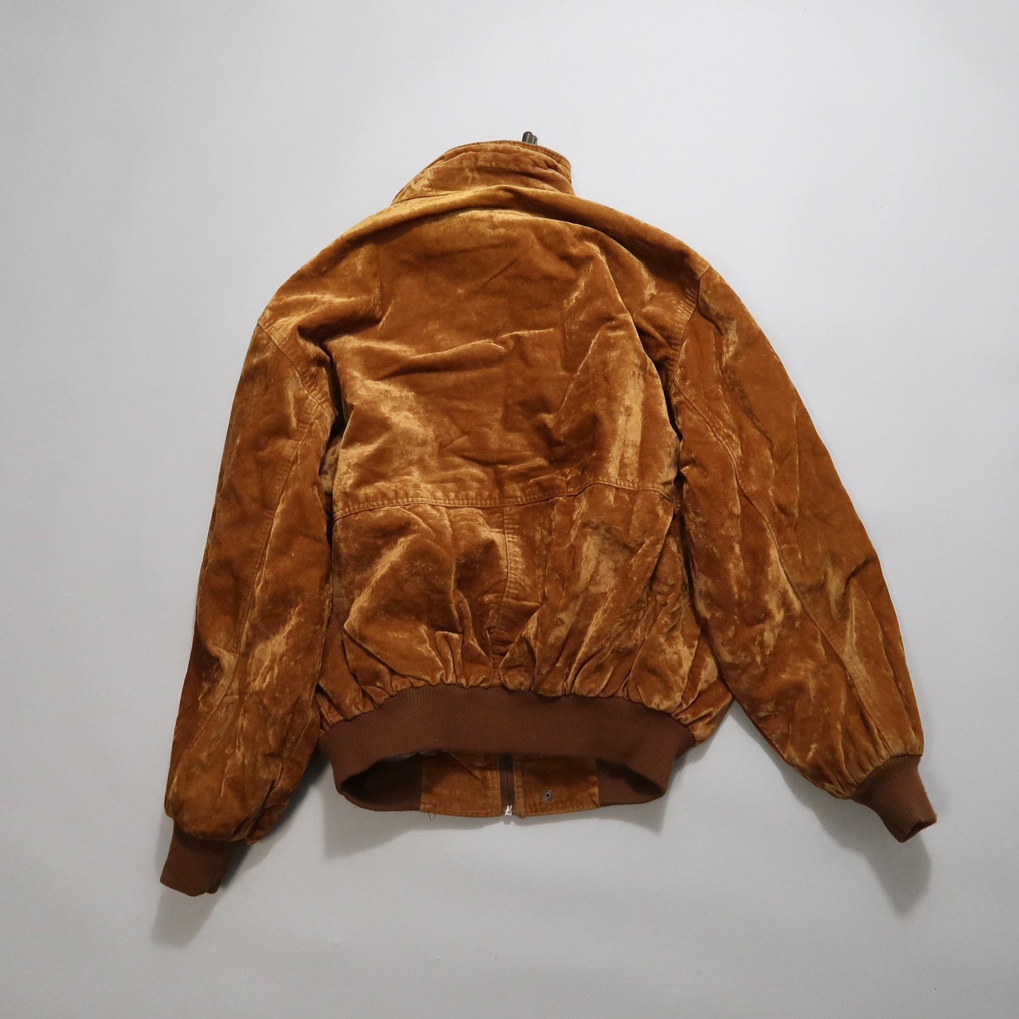 Велурена јакна