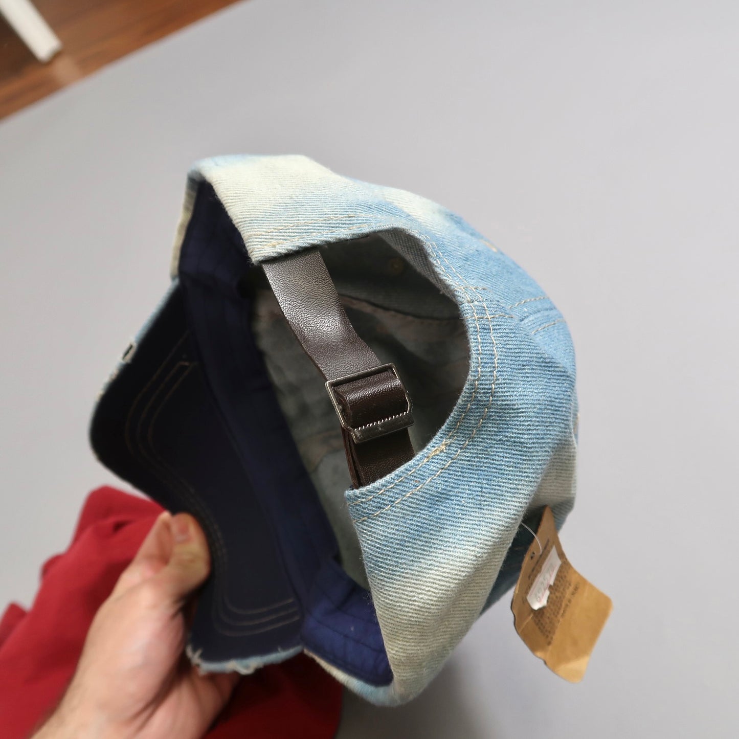 Butterfly cap