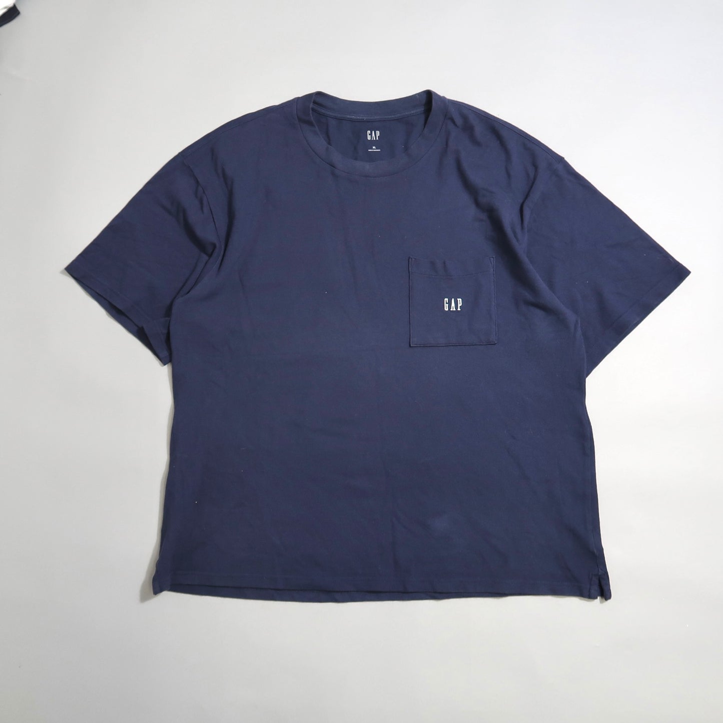 GAP t shirt
