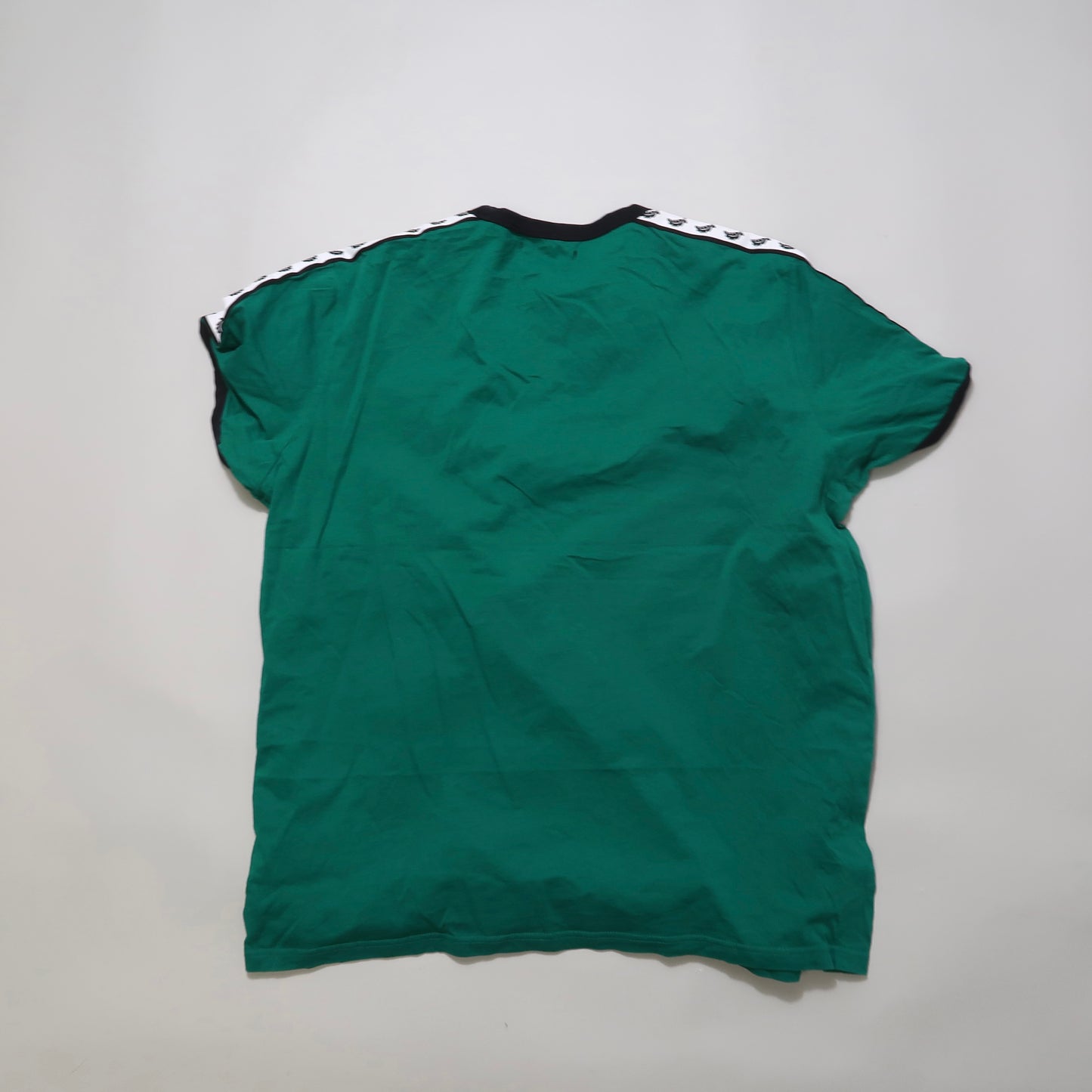Fred Perry tshirt
