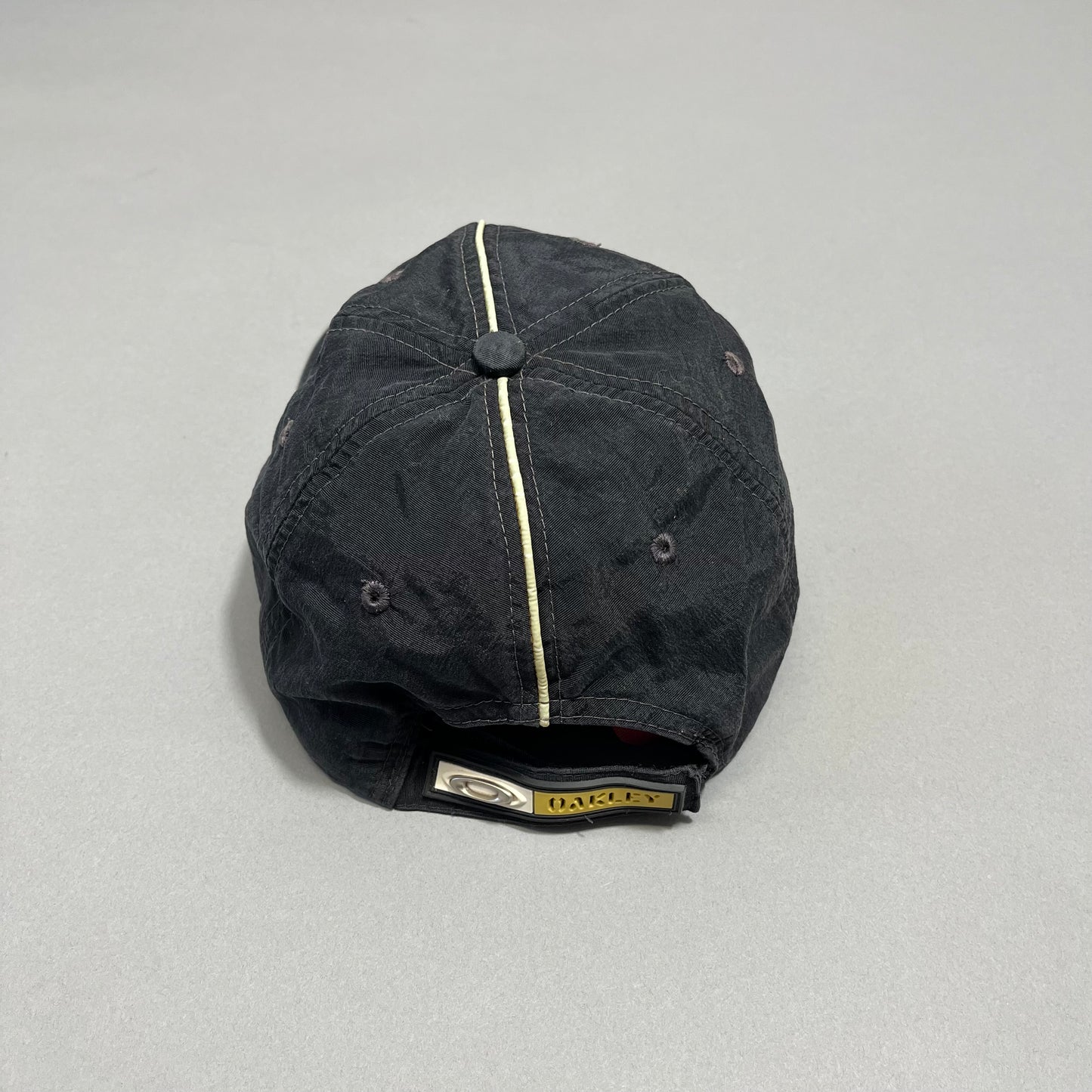 Vintage Oakley cap