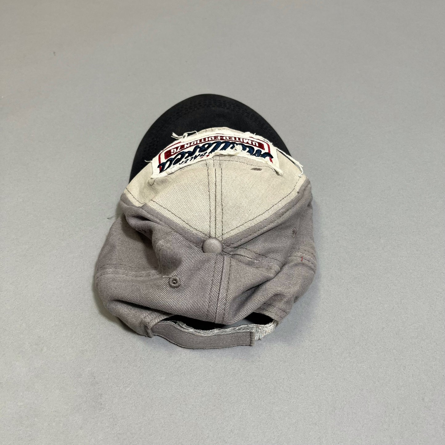 Mollored cap