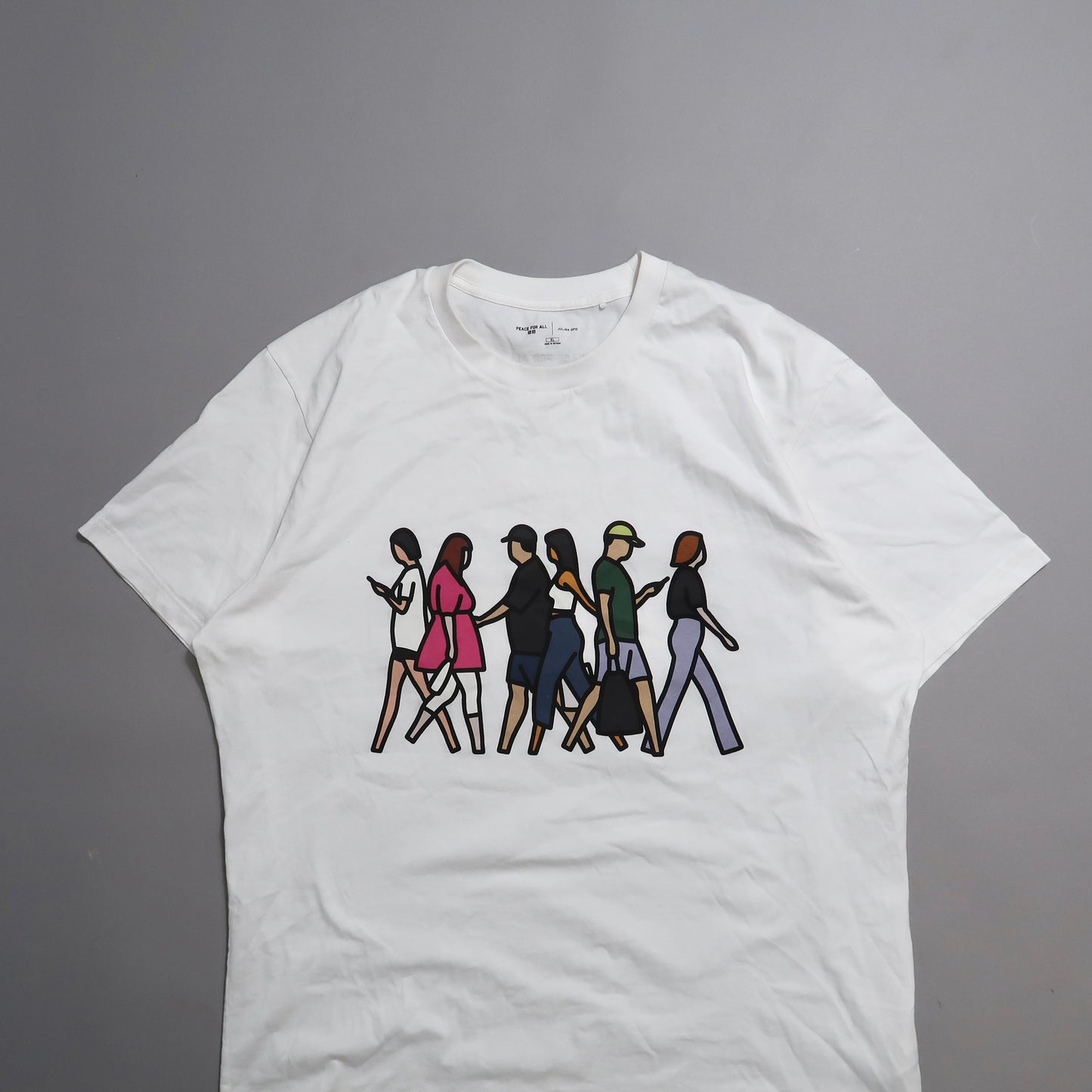 Uniqlo tshirt