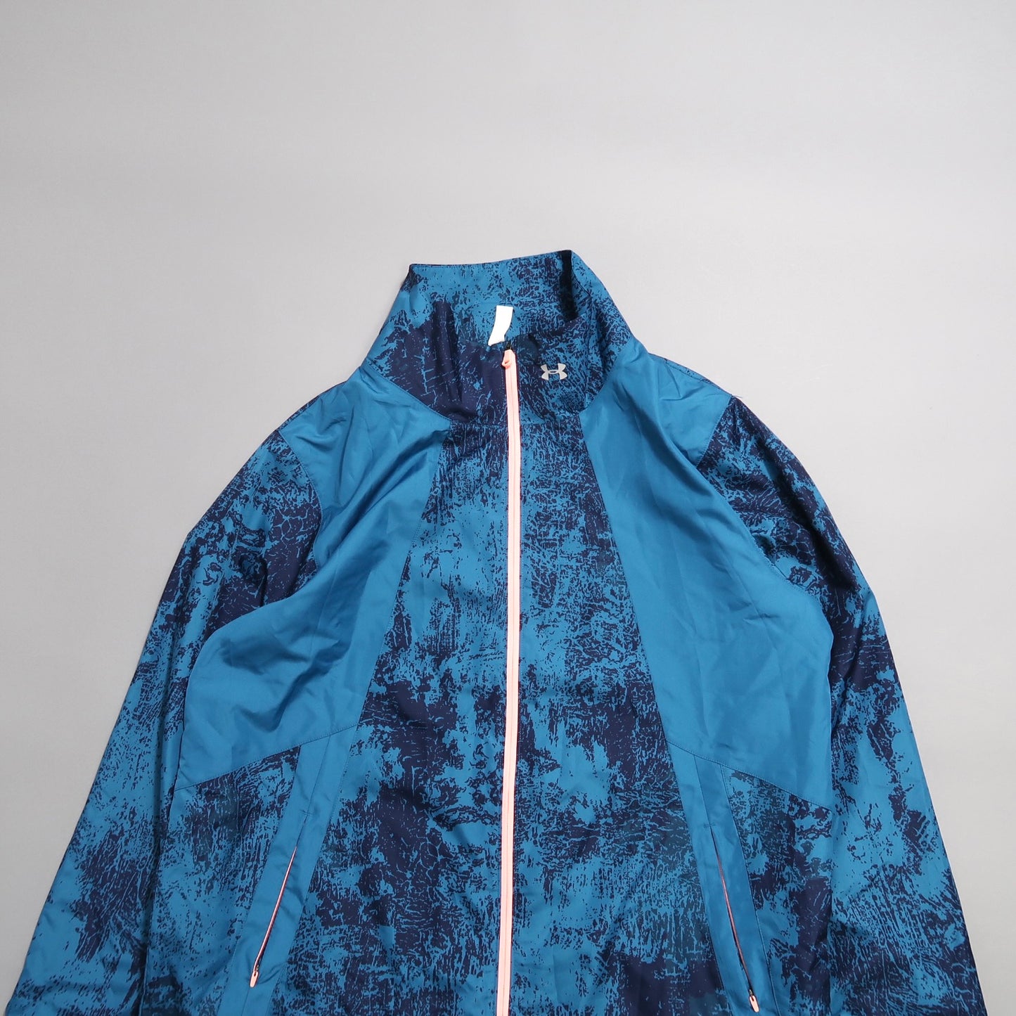 Under Armor women's windbreaker