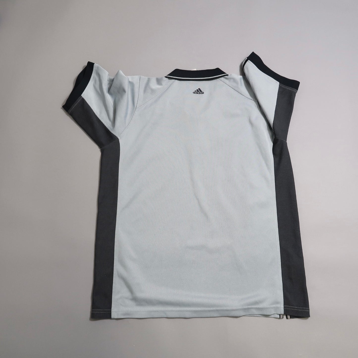 Vintage Adidas t shirt