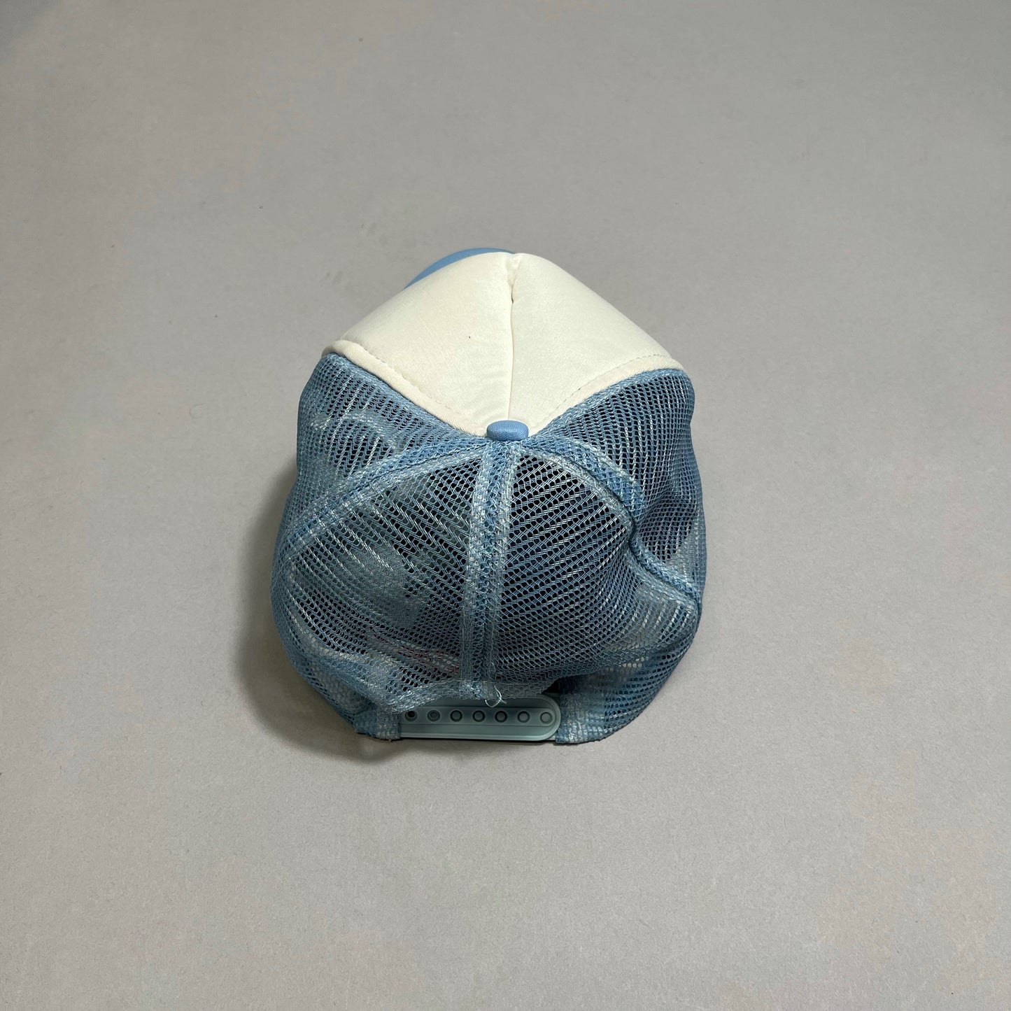 Von Dutch tucker cap