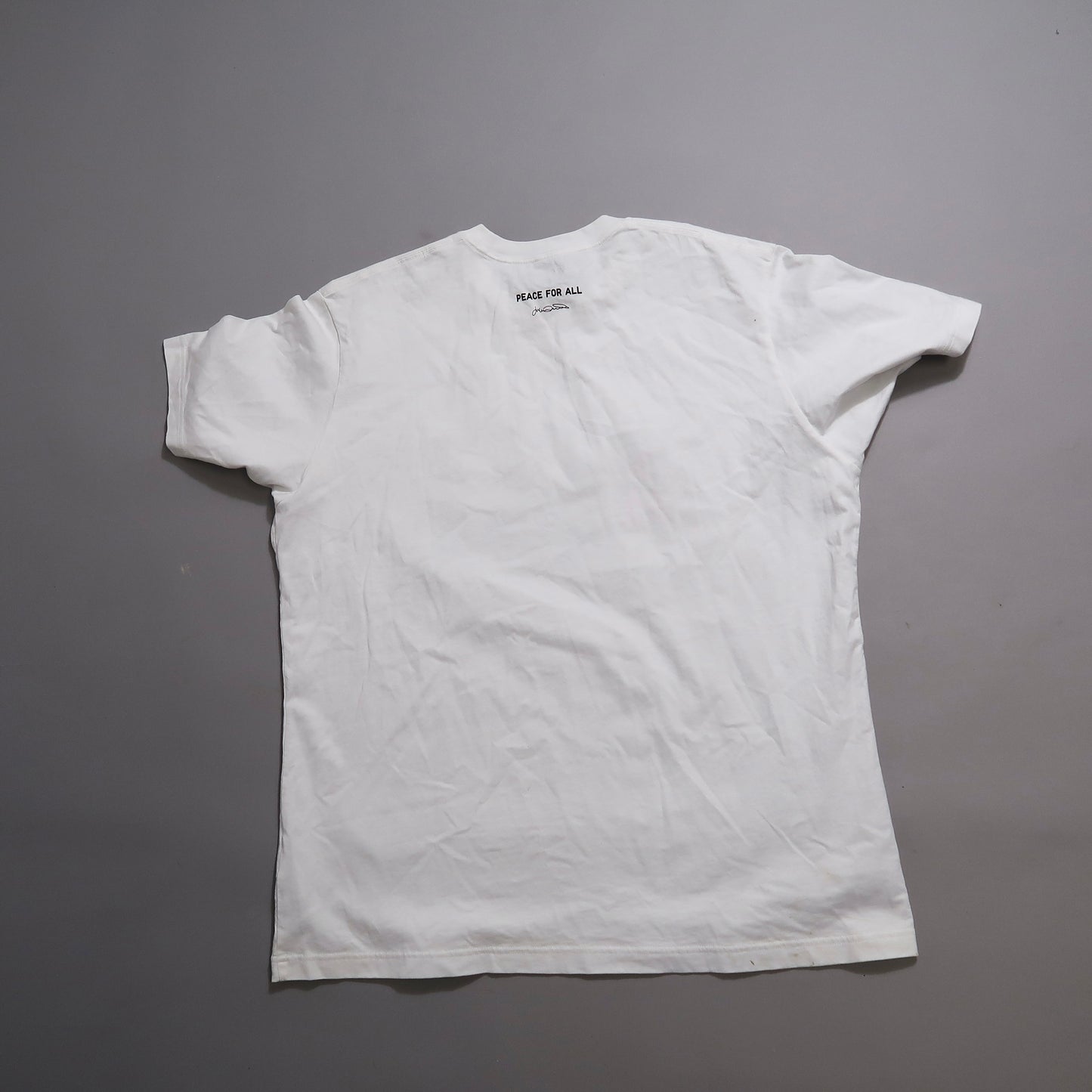 Uniqlo tshirt