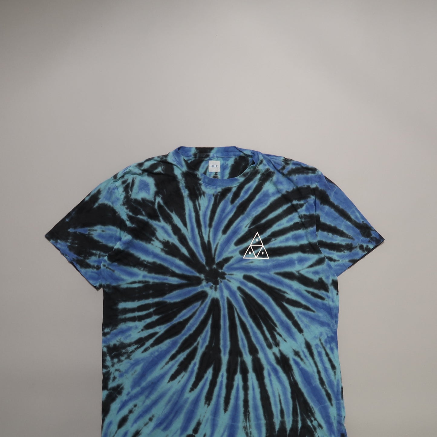 HUF t shirt