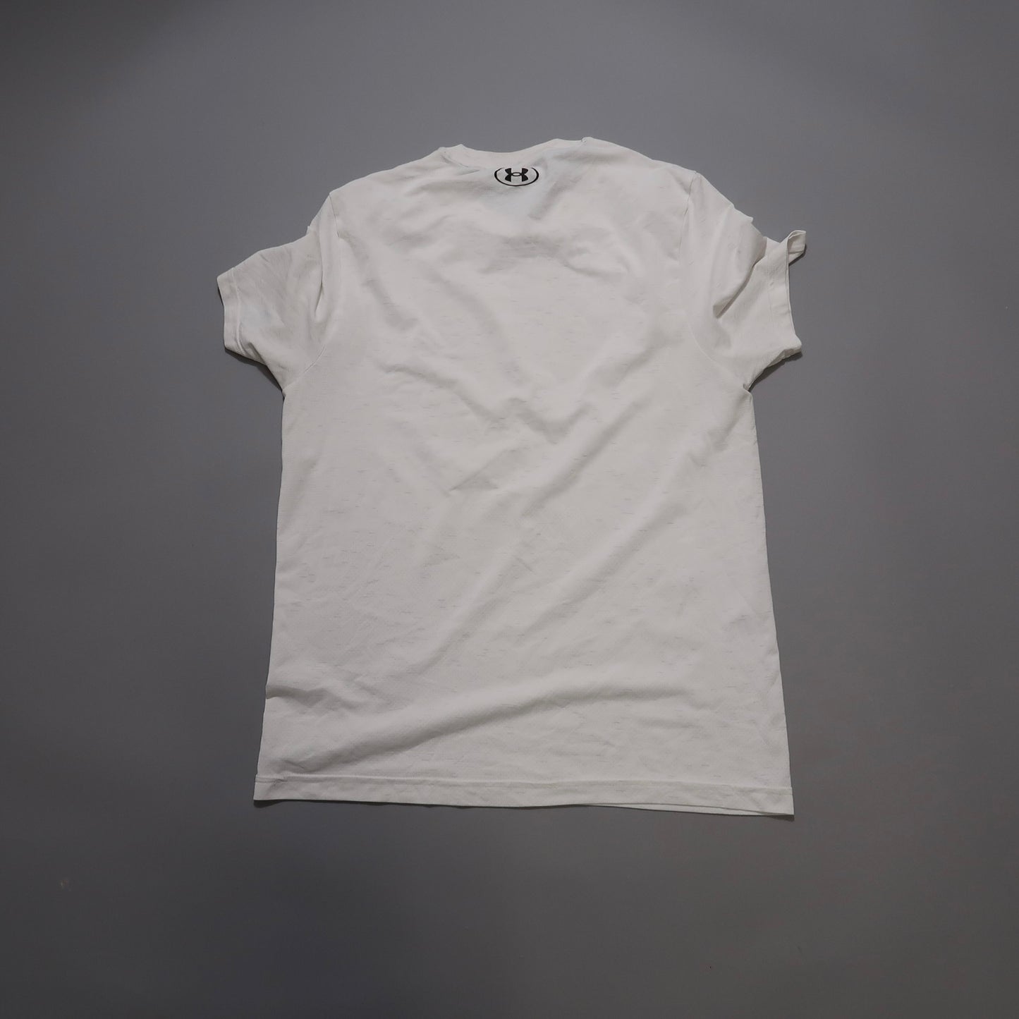 Under Armor t shirt