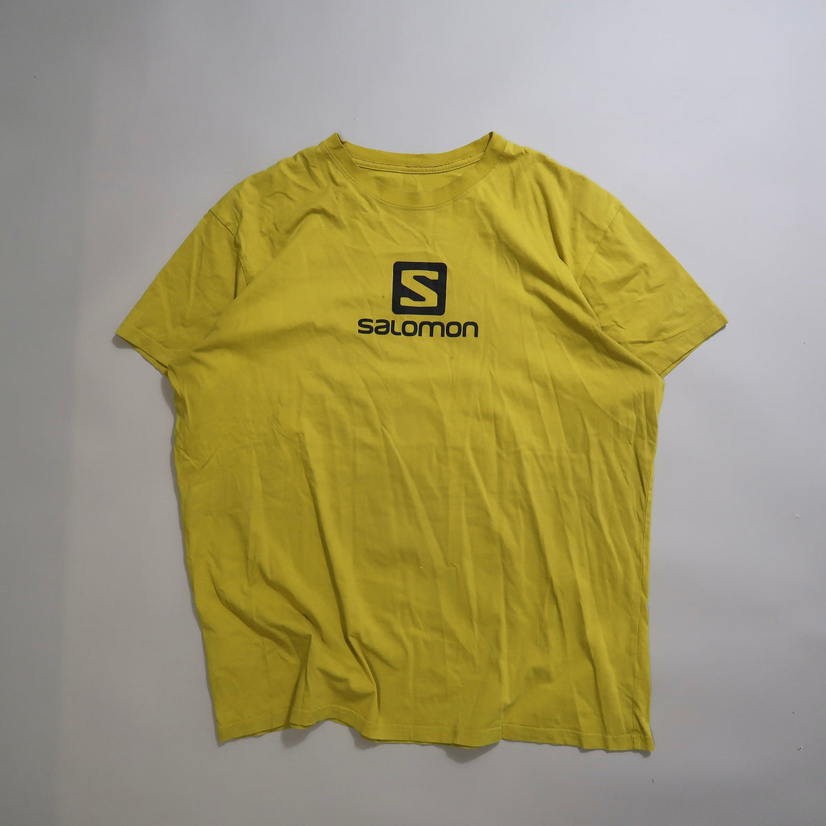 Salomon tshirt (has some stains in chest)