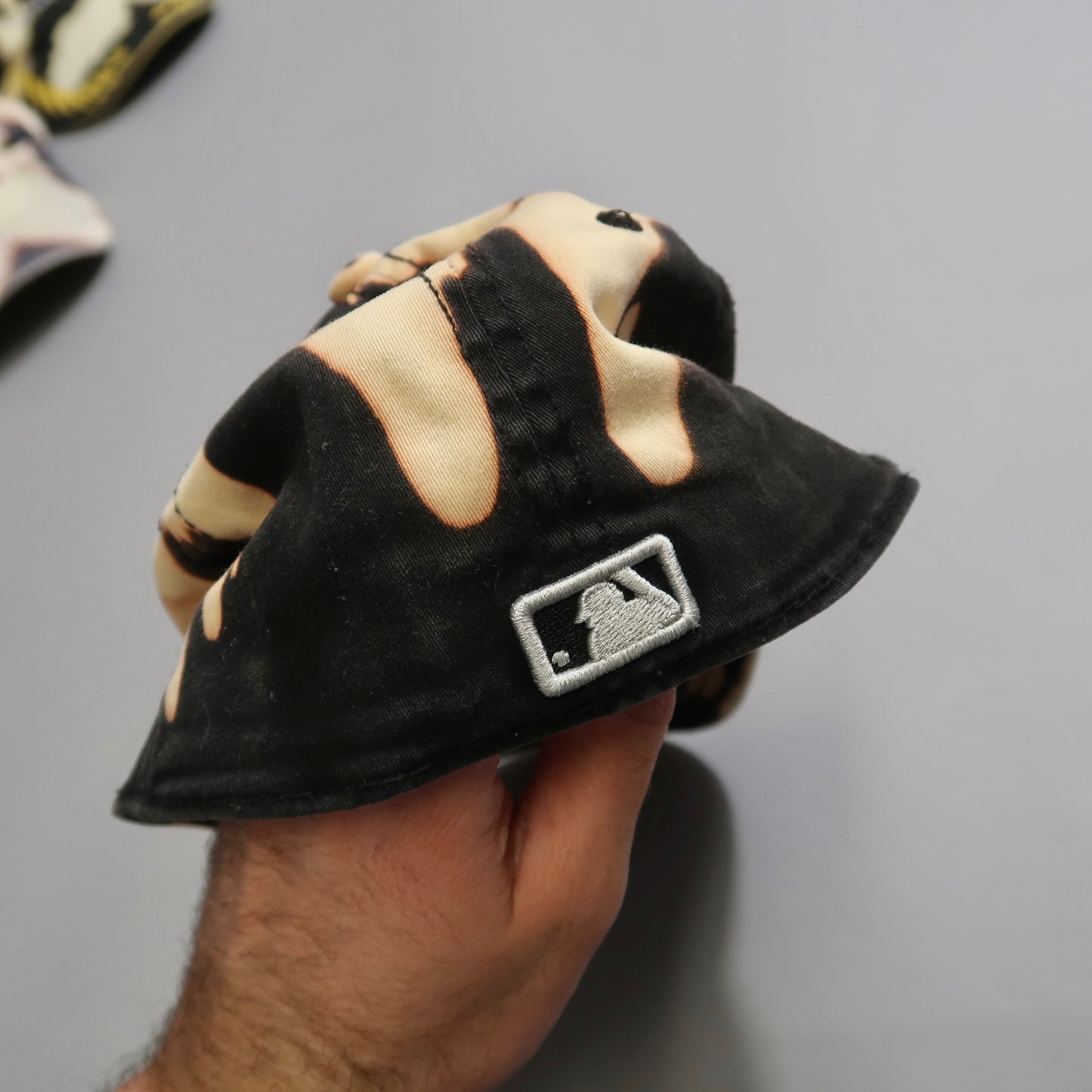 NY bleached cap