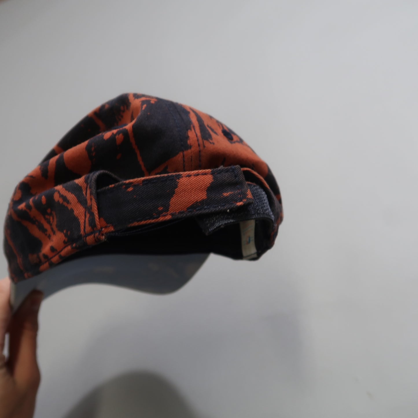NY bleached cap