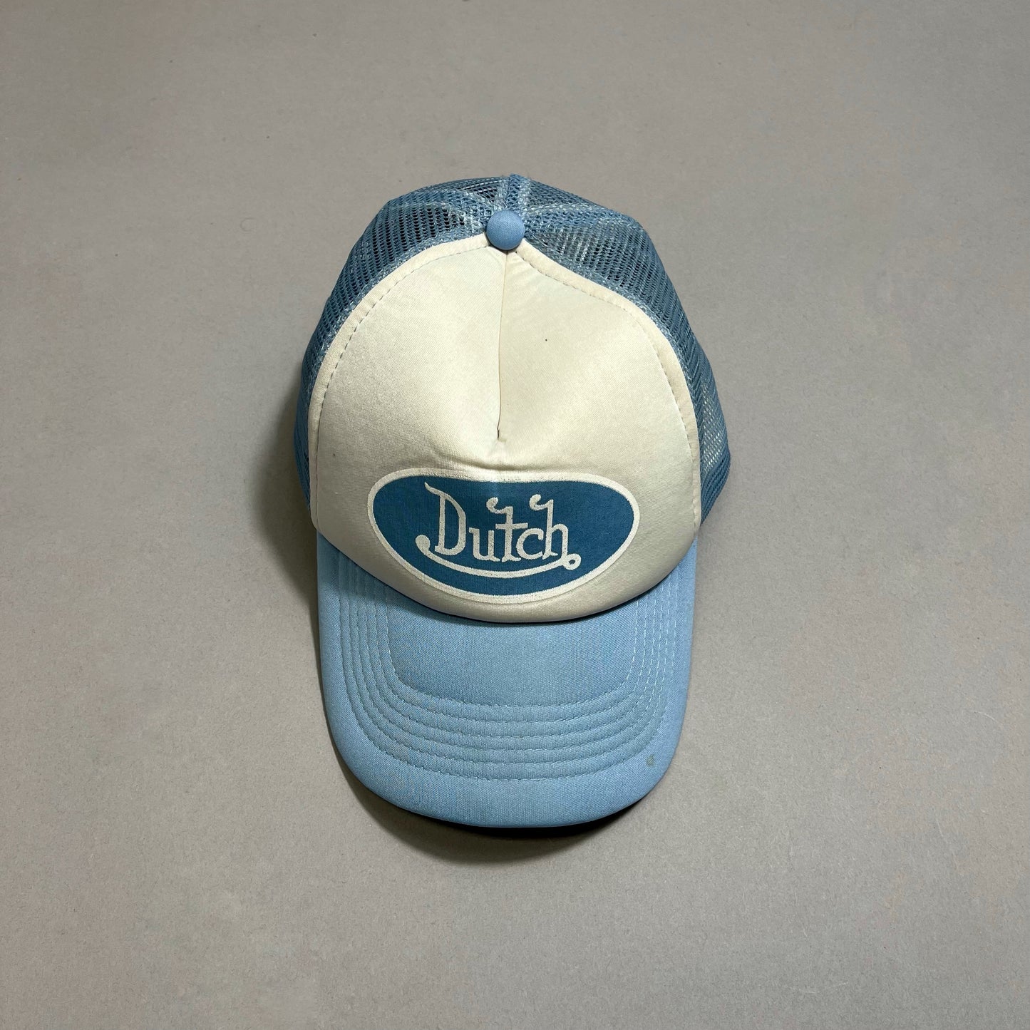 Von Dutch tucker cap