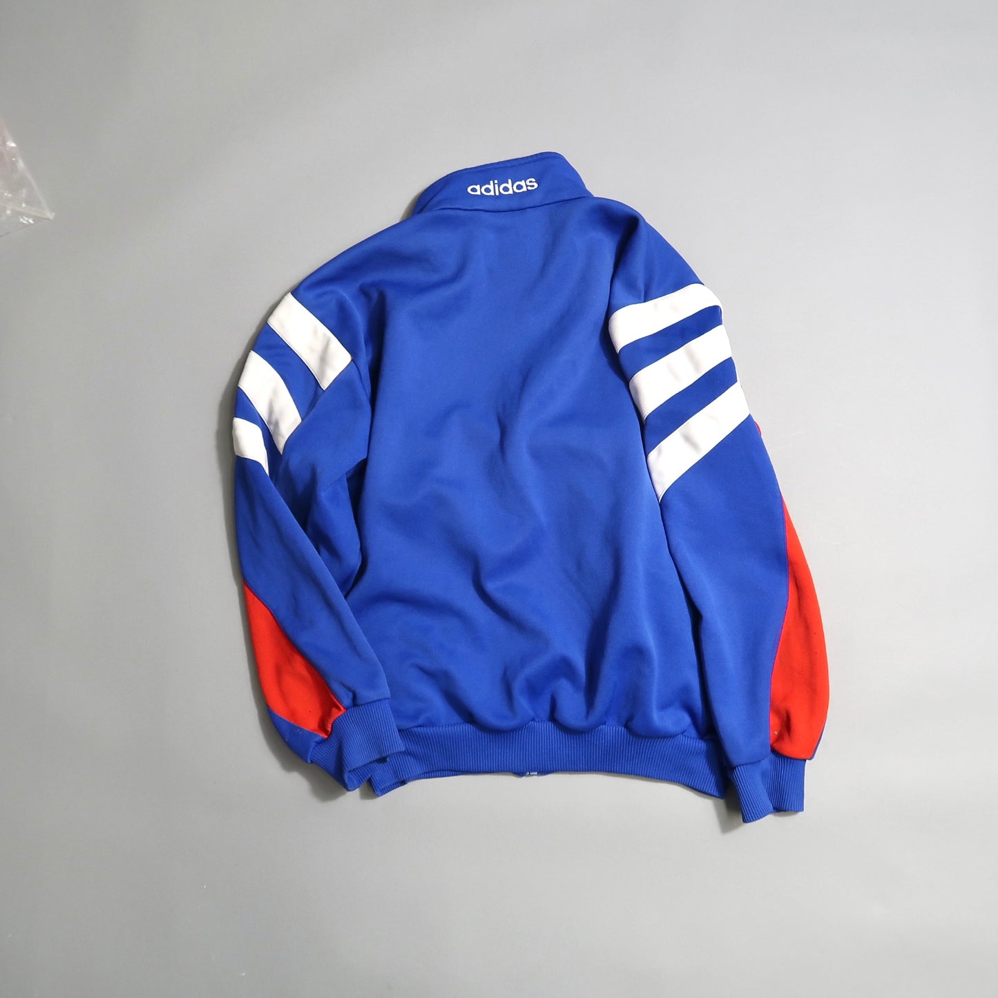 Adidas Vintage trackjacket (damages attached)