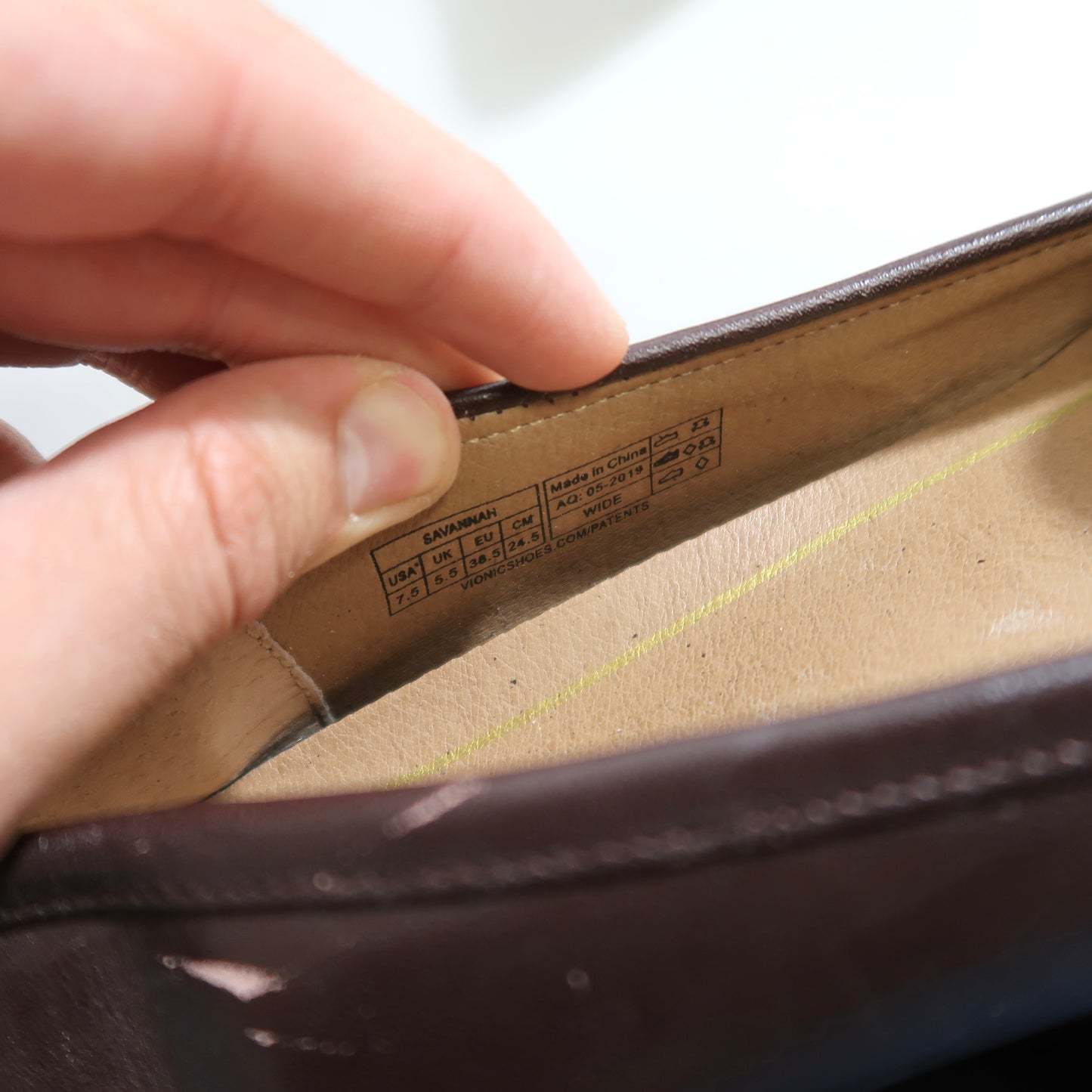 Women's leather shoes