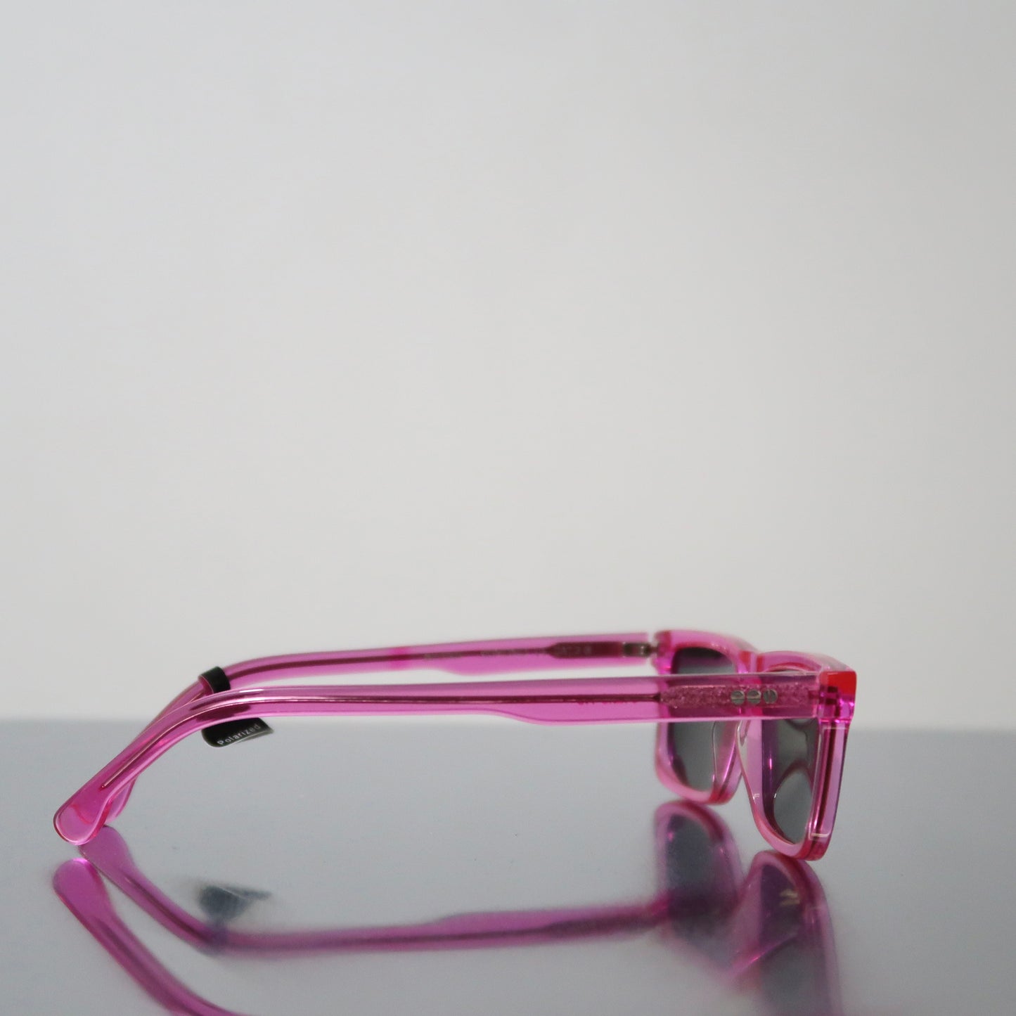 Komono leo neon pink sunglasses