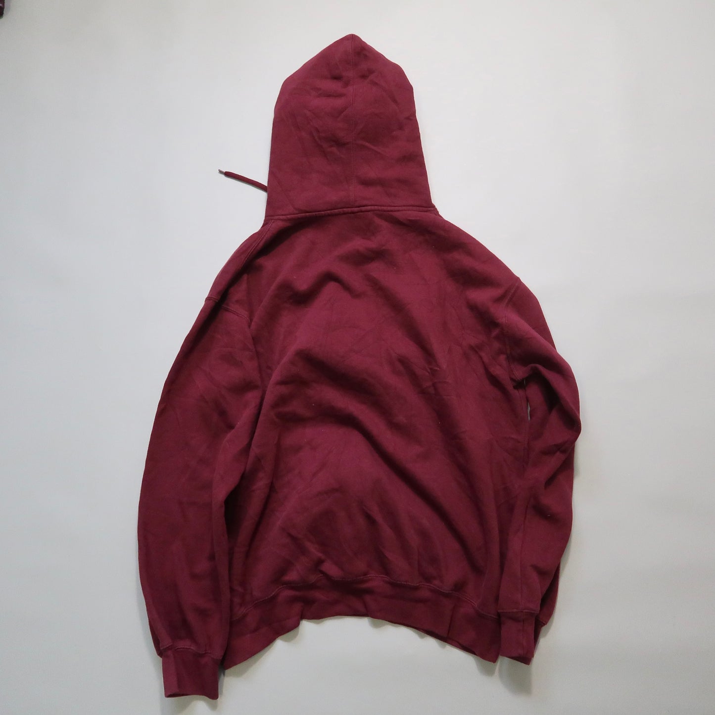 Bluzë me kapuç e printuar