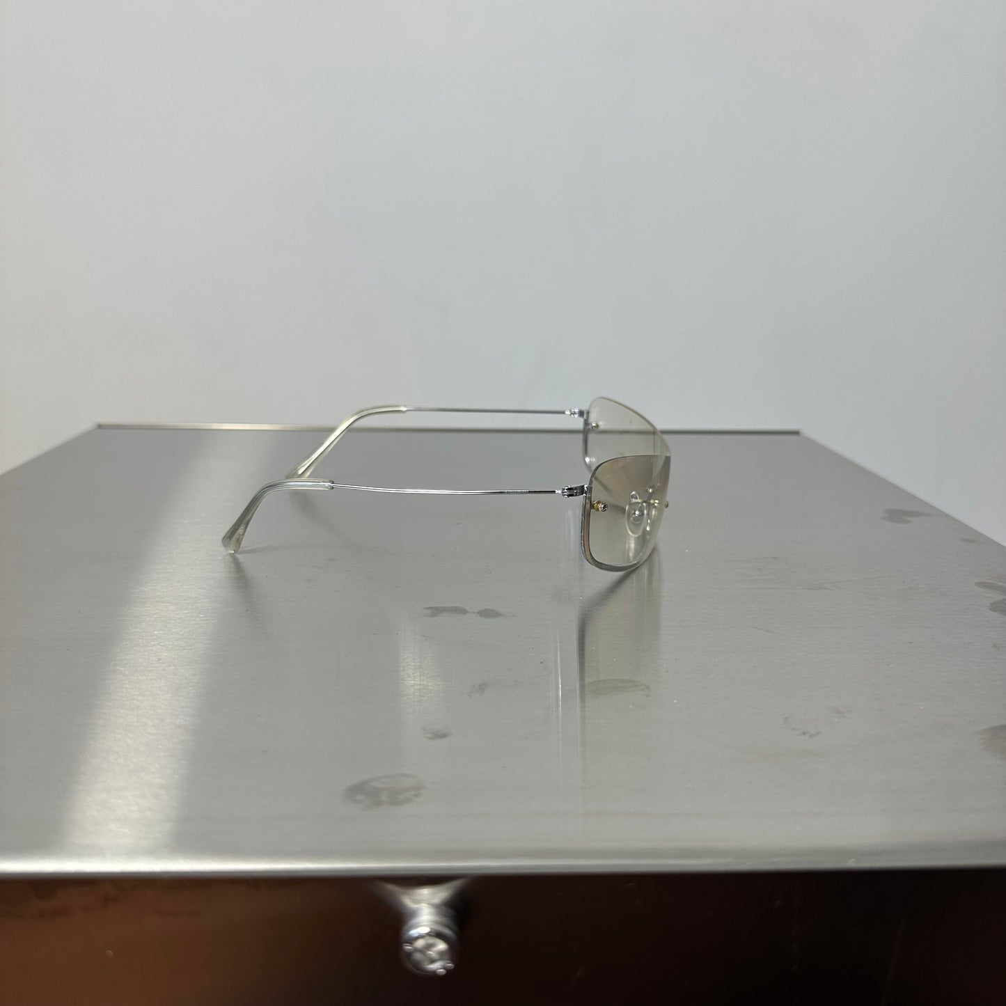 Vintage Deadstock Sunglasses t648 (cracked glass)