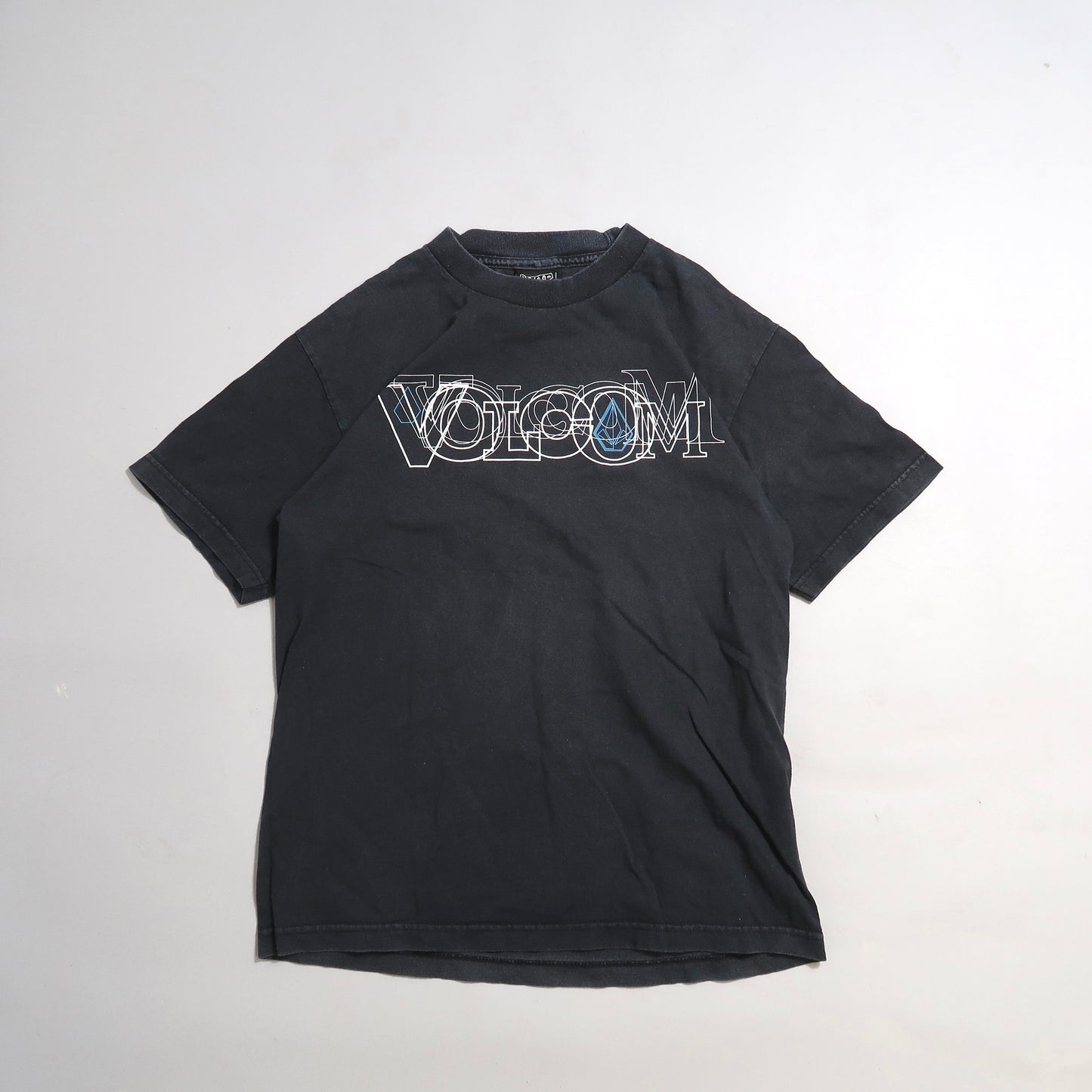 Volcom tshirt