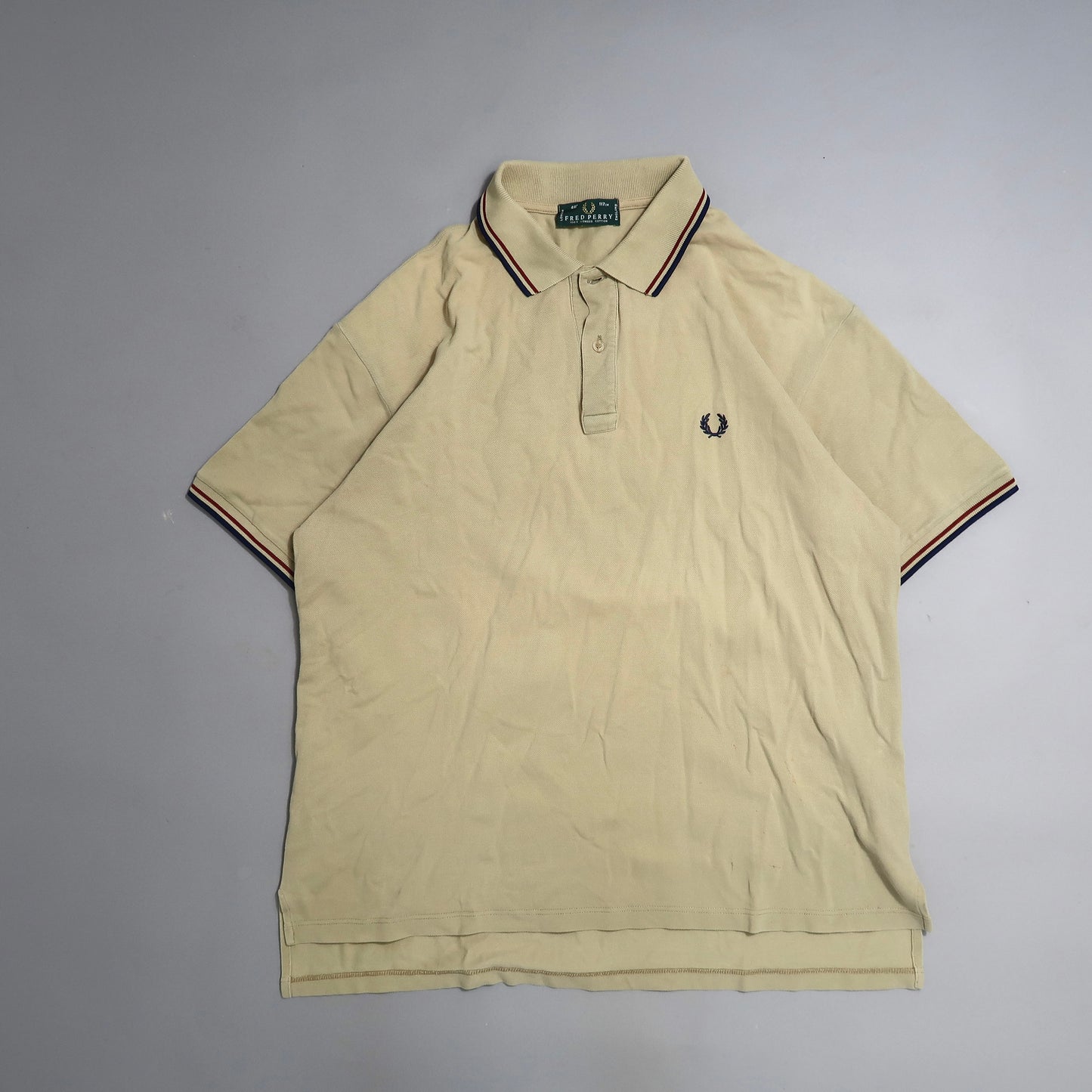 Fred Perry tshirt
