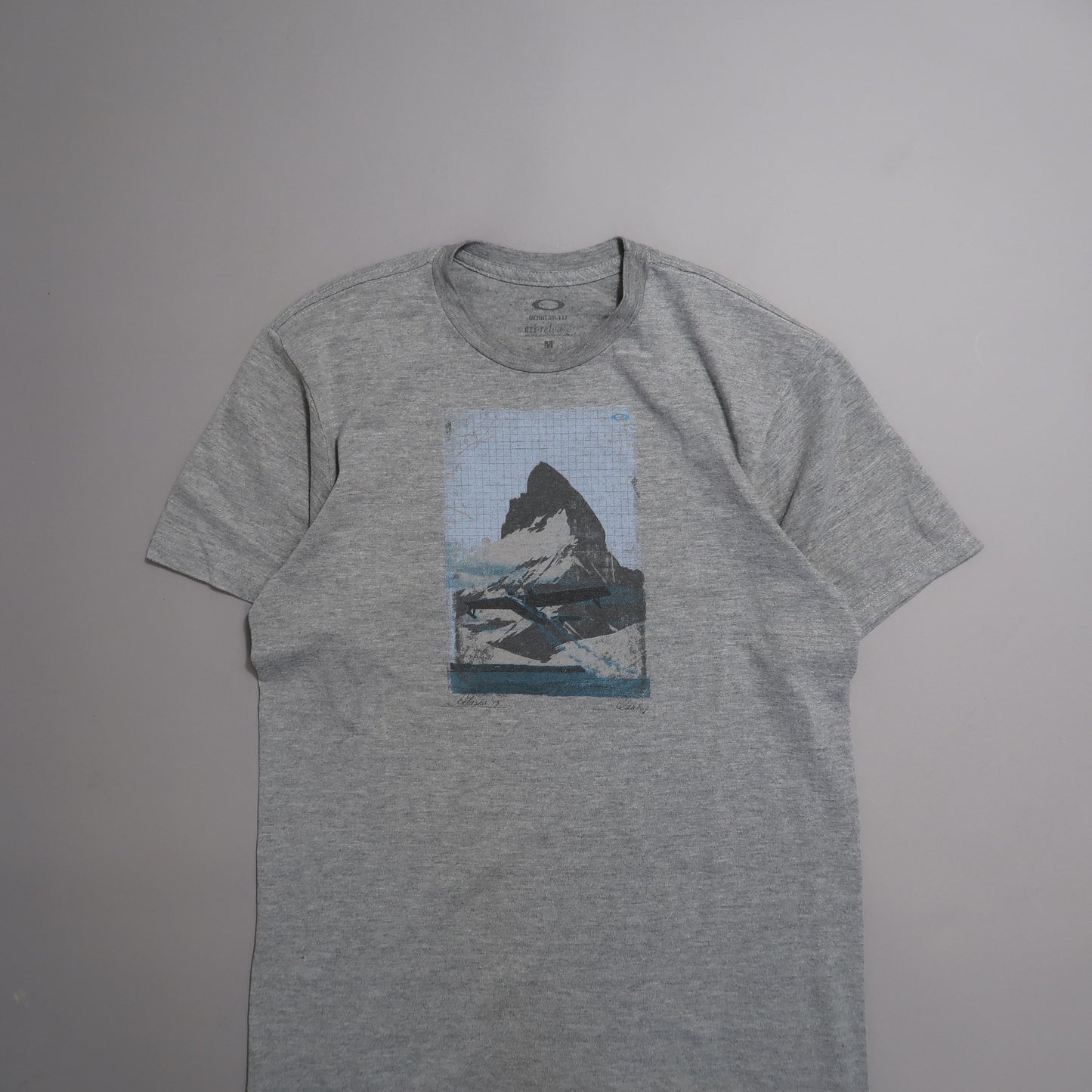Oakley tshirt