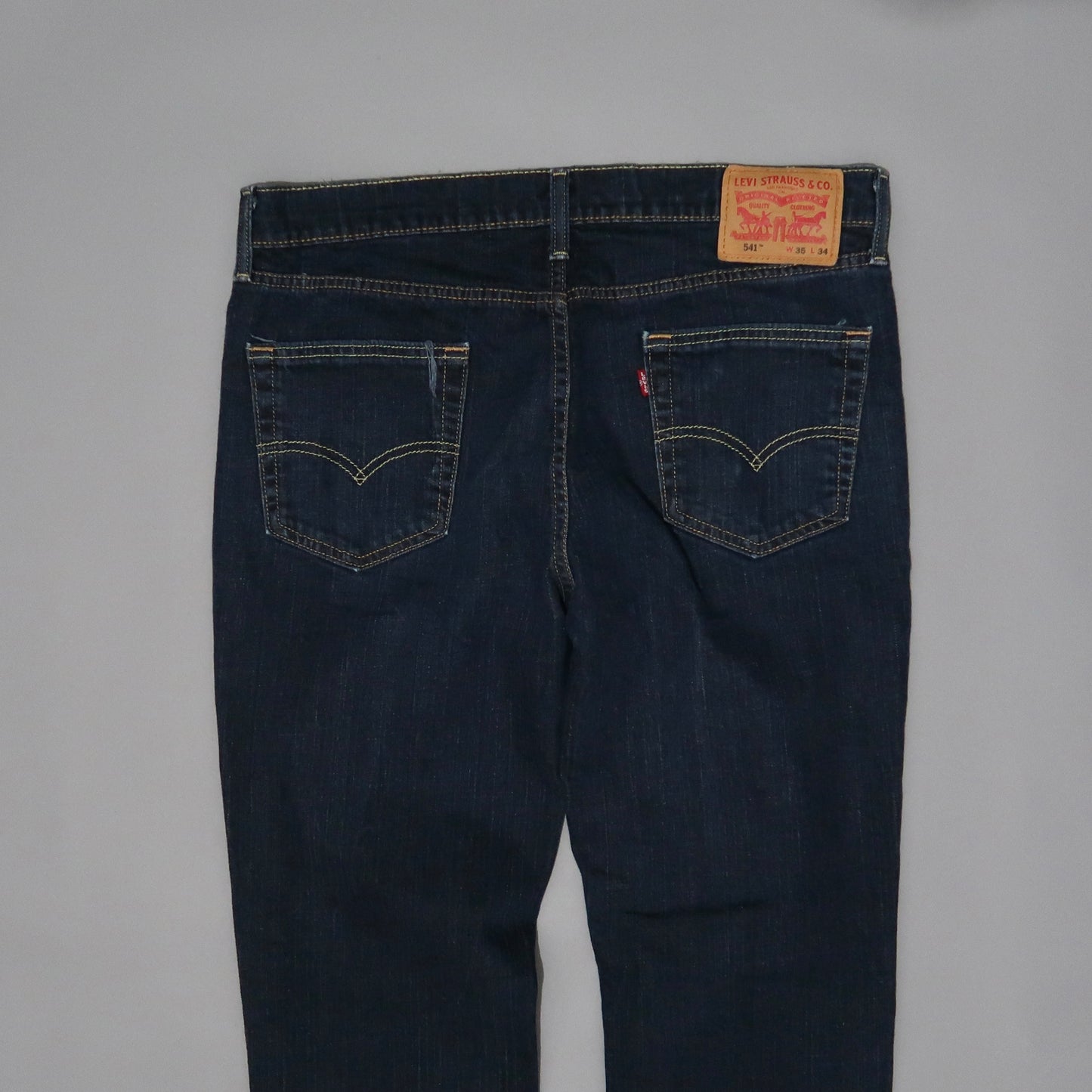 Levis jeans 541