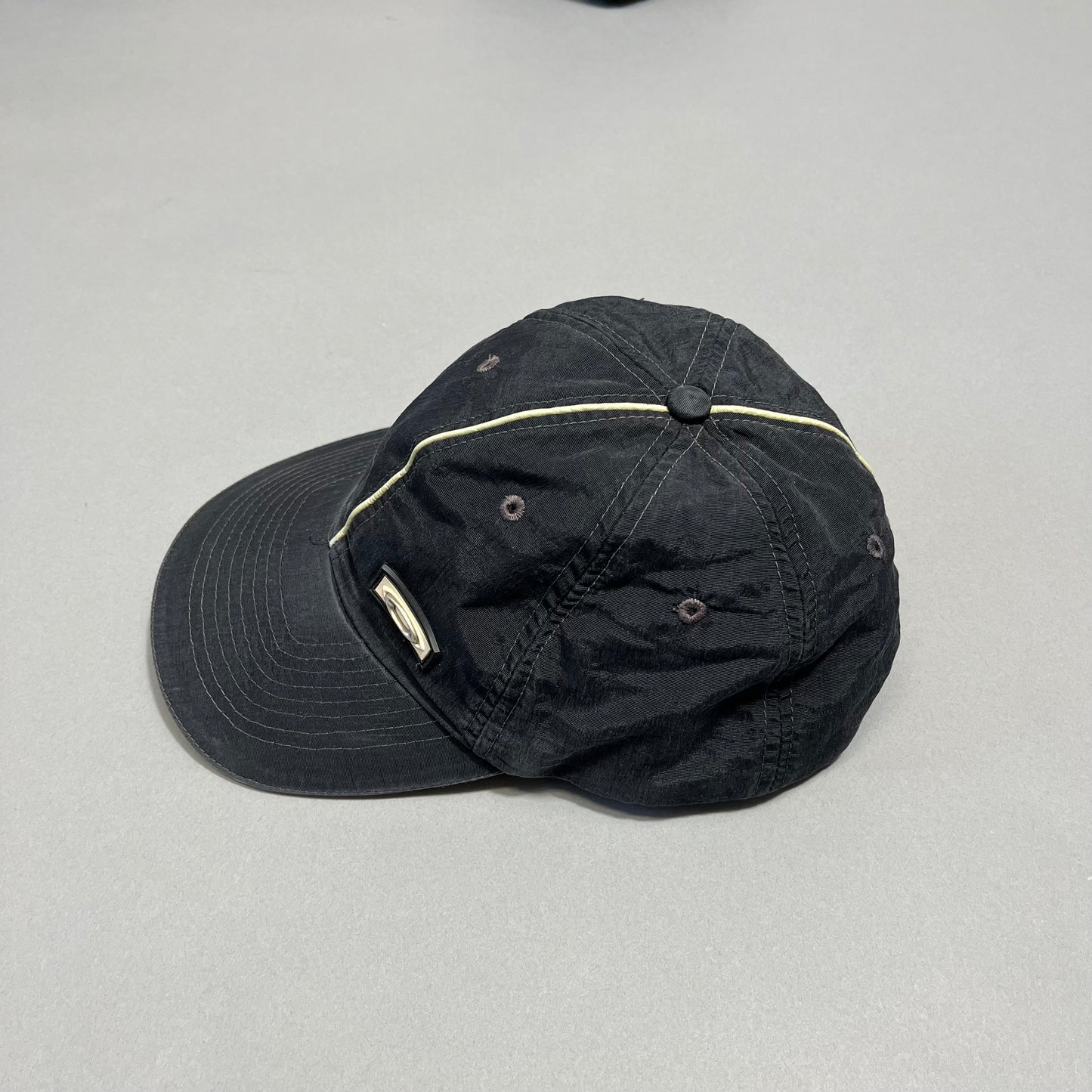 Vintage Oakley cap