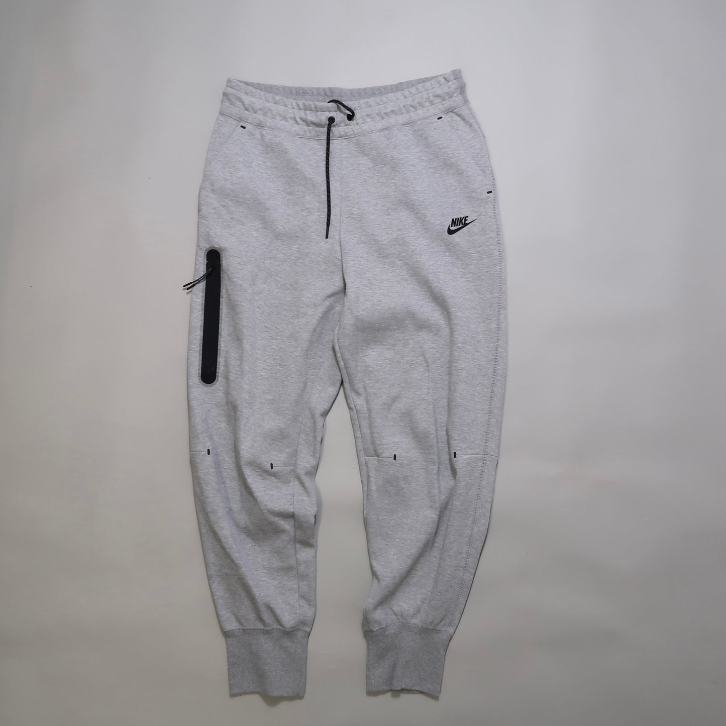Nike tech joggers