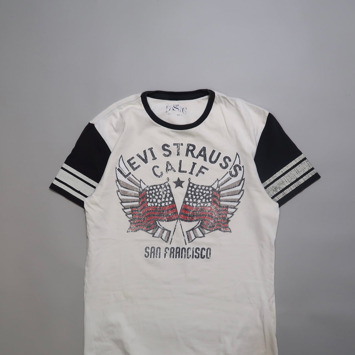 Levis tshirt