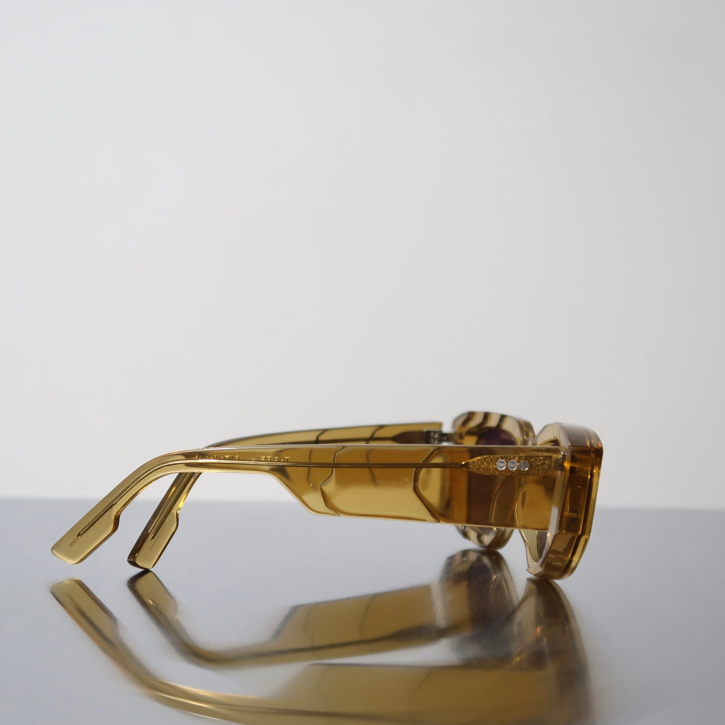Komono Rex Sand sunglasses