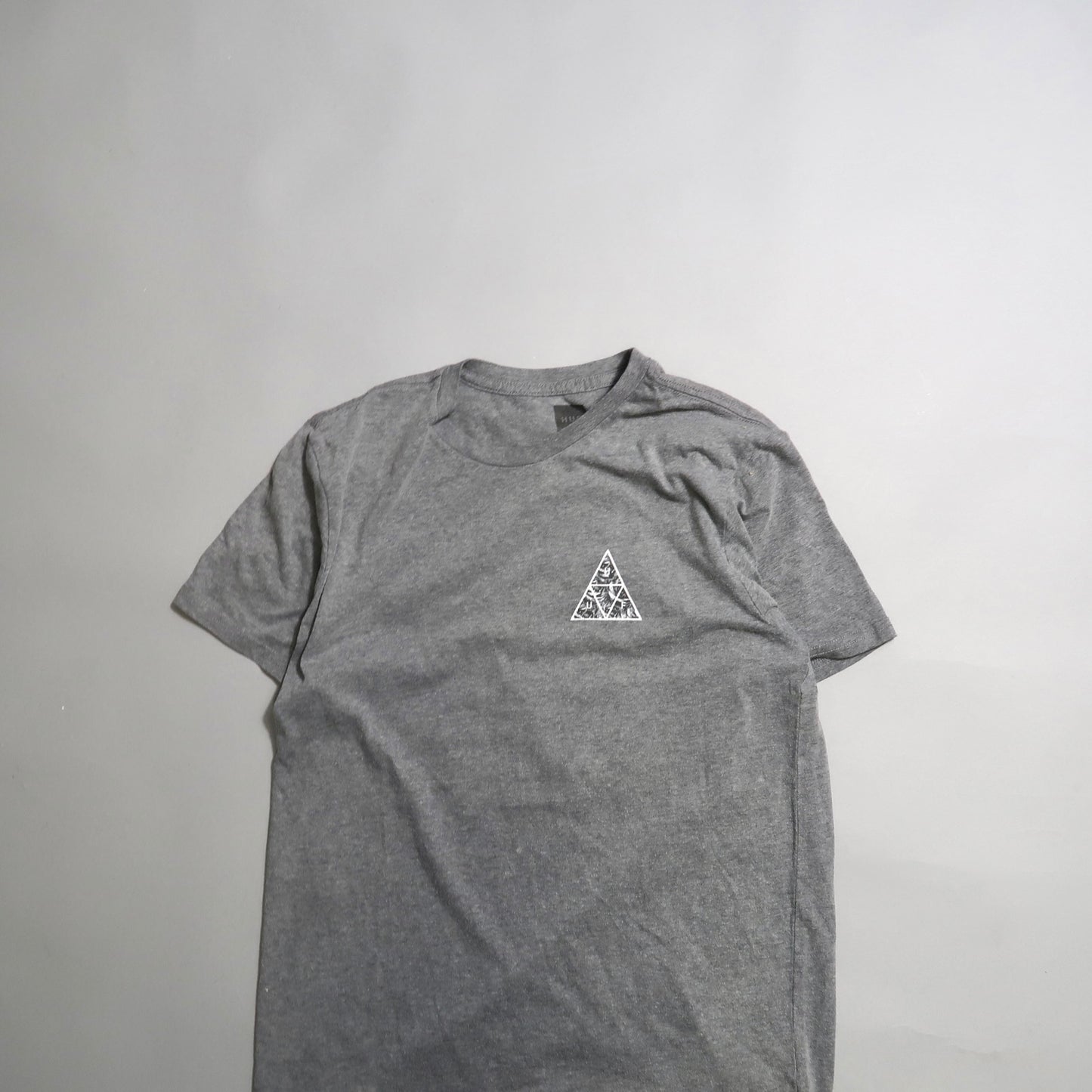 HUF t shirt