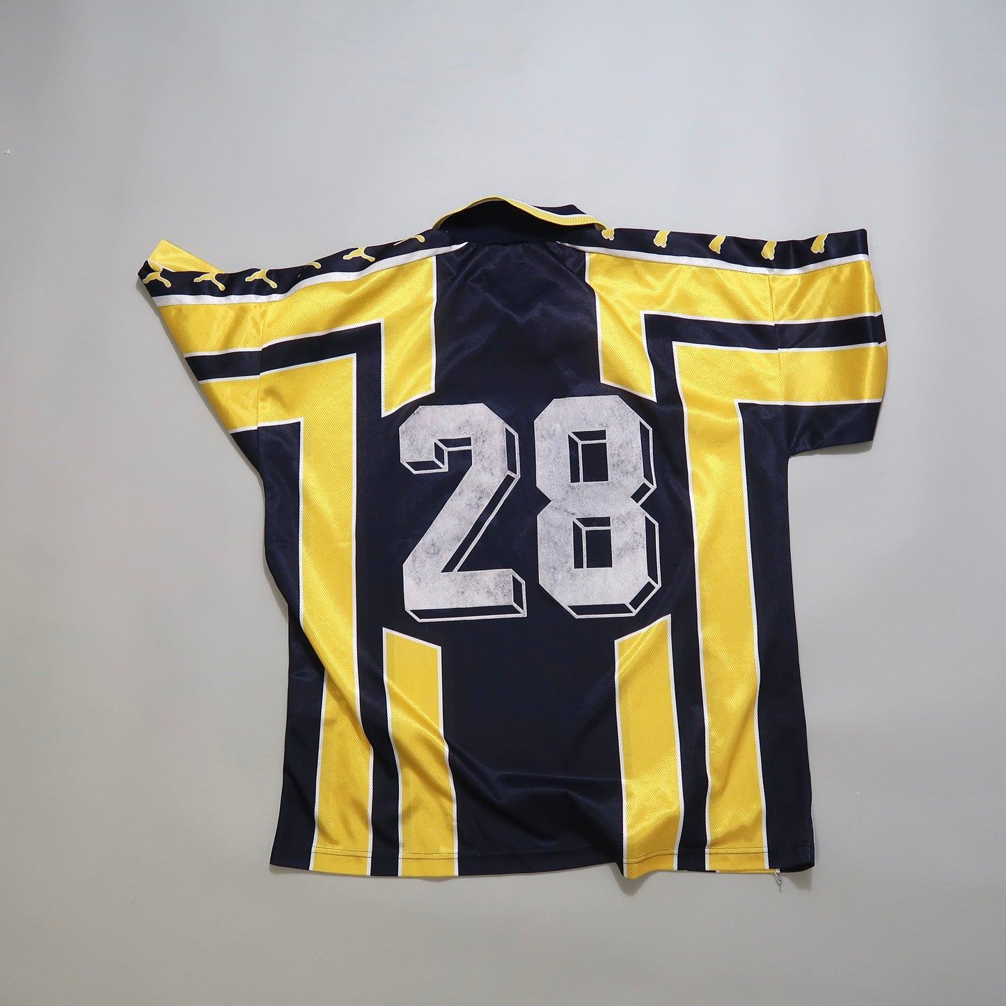 Puma vintage jersey
