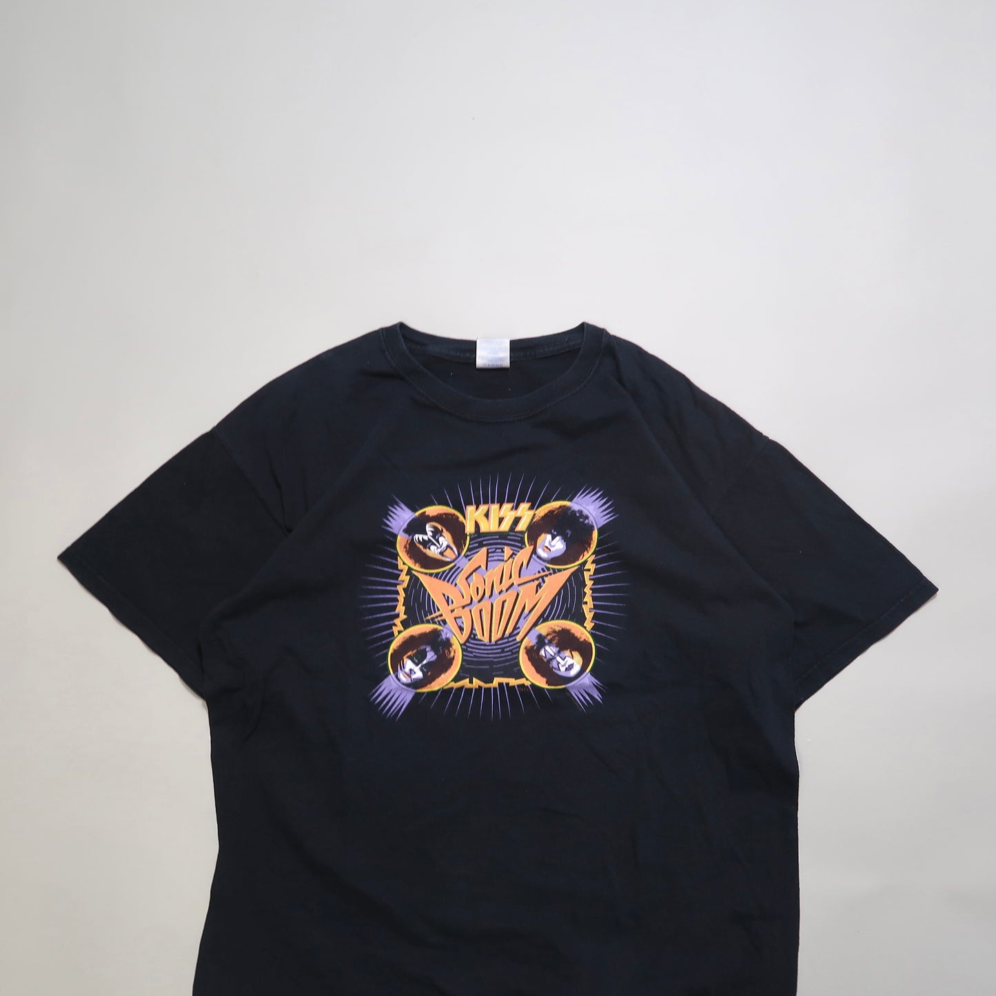 Kiss tshirt