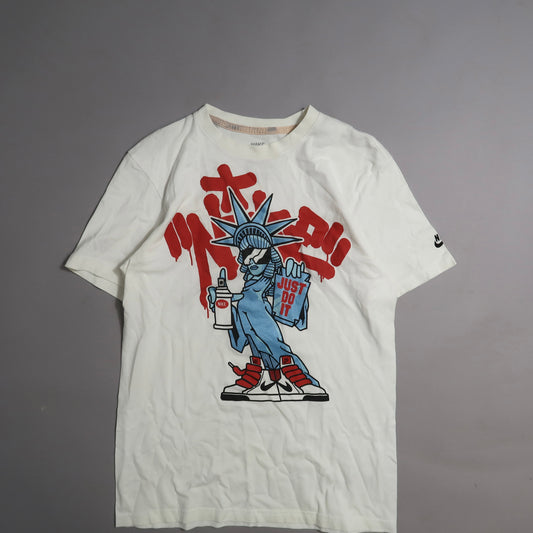 Nike tshirt