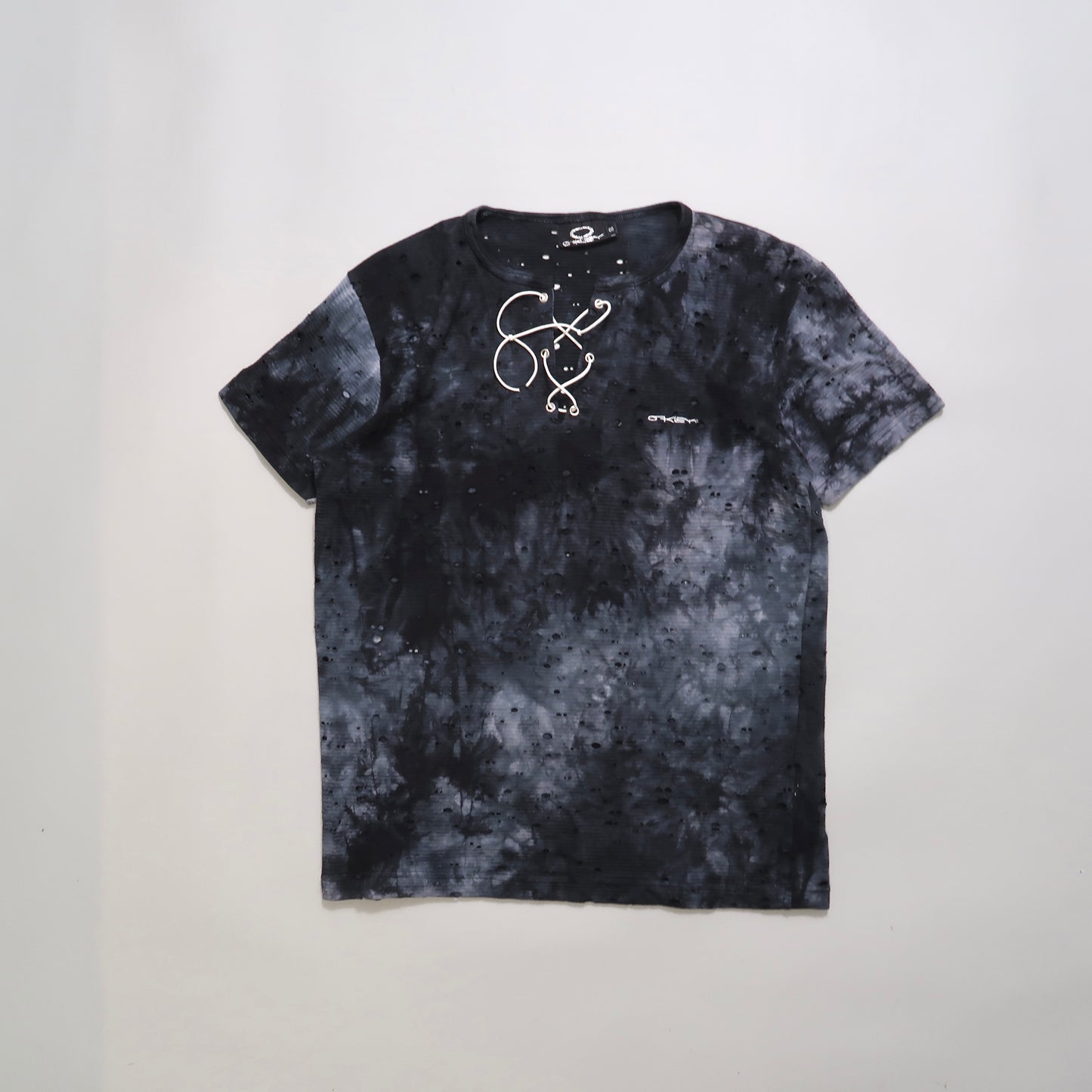Oakley tshirt