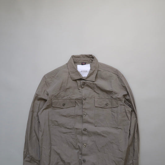 Носи кошула на Лондон