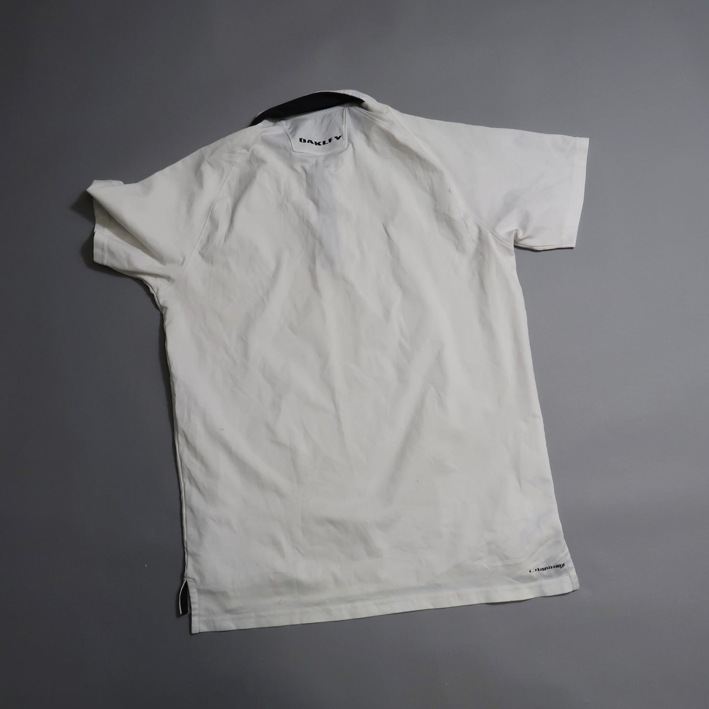 Oakley t shirt