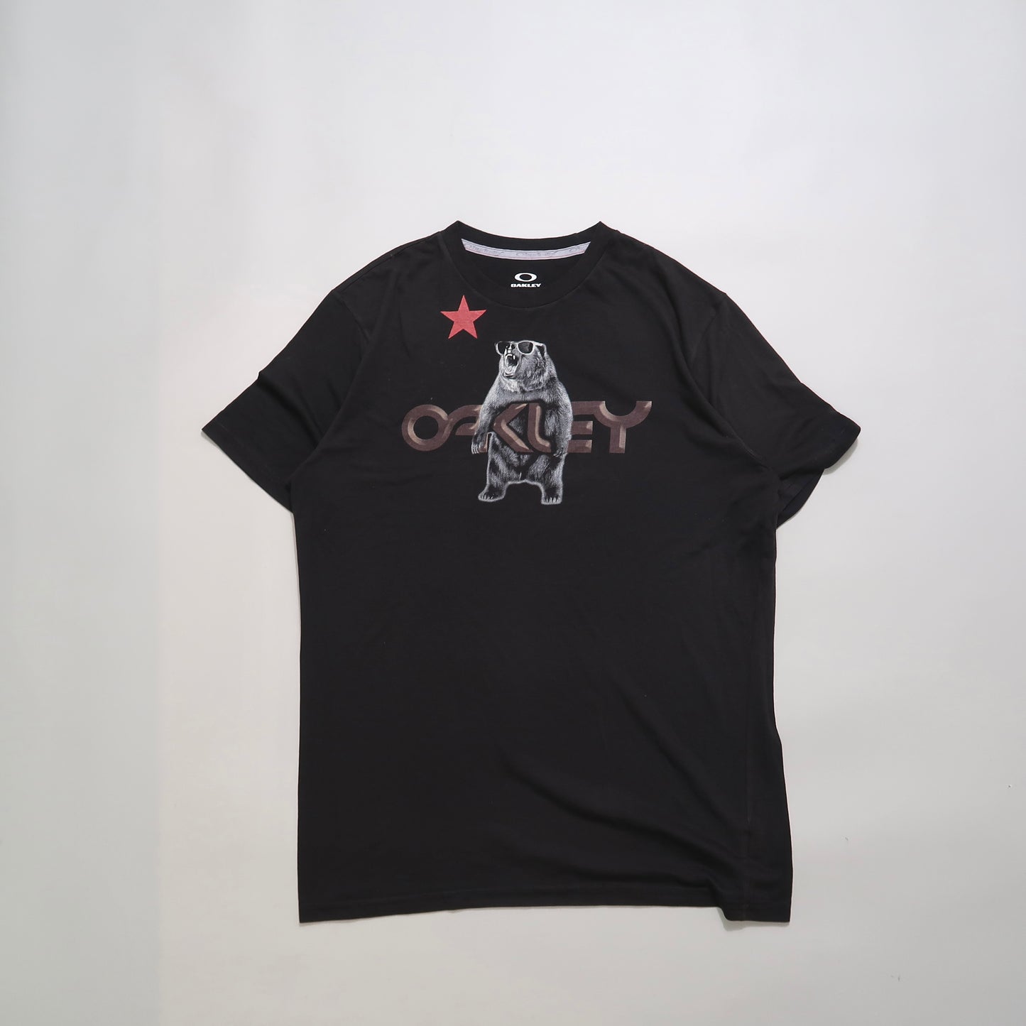 Oakley Tshirt