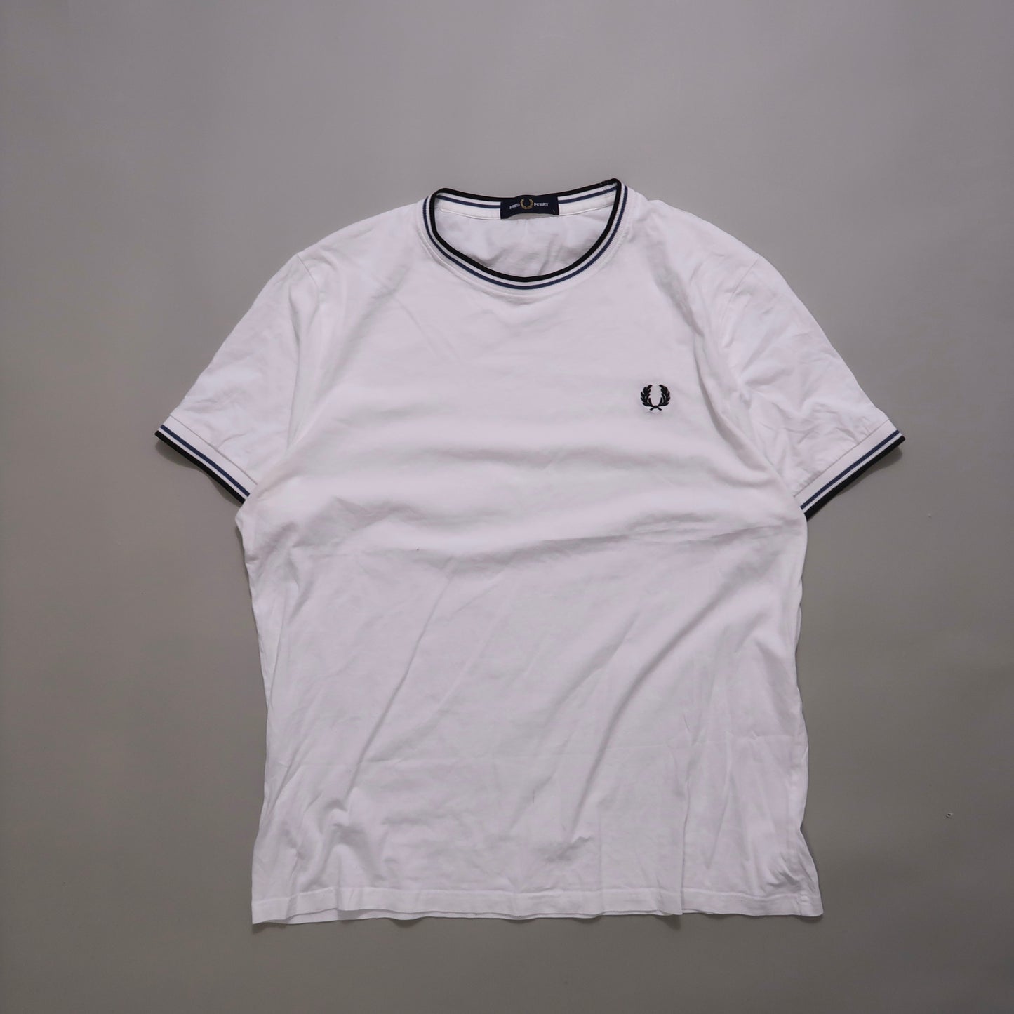 Fred Perry tshirt