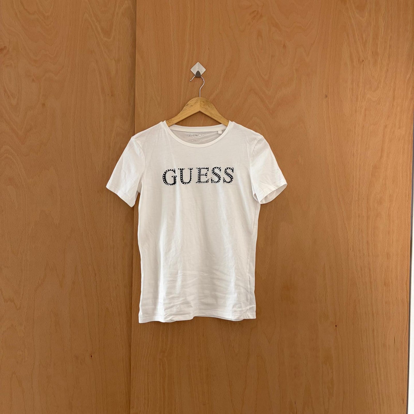 Guess women's tshirt