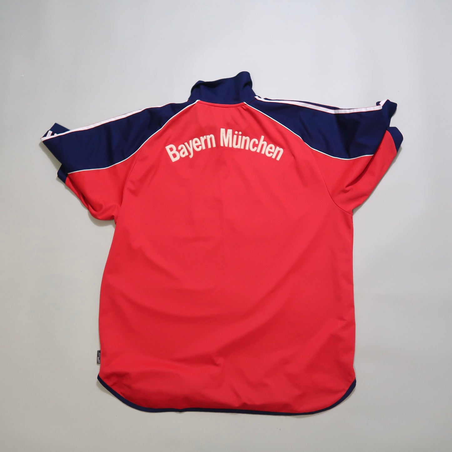 Vintage Bayern Jersey (has a hole)