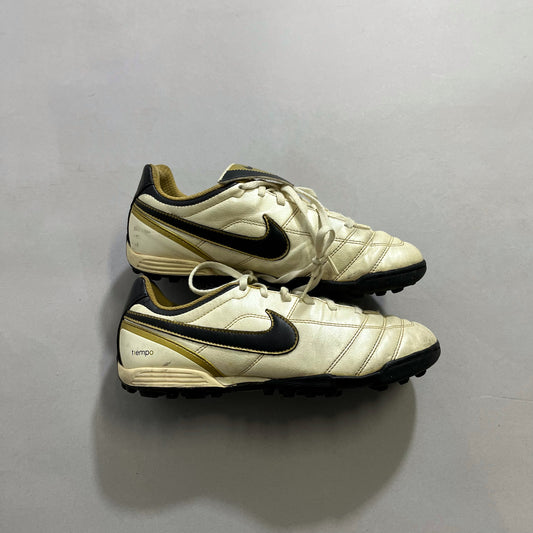 Nike Tempo sneakers