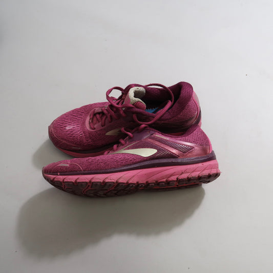 Brooks sneakers (insole missing)