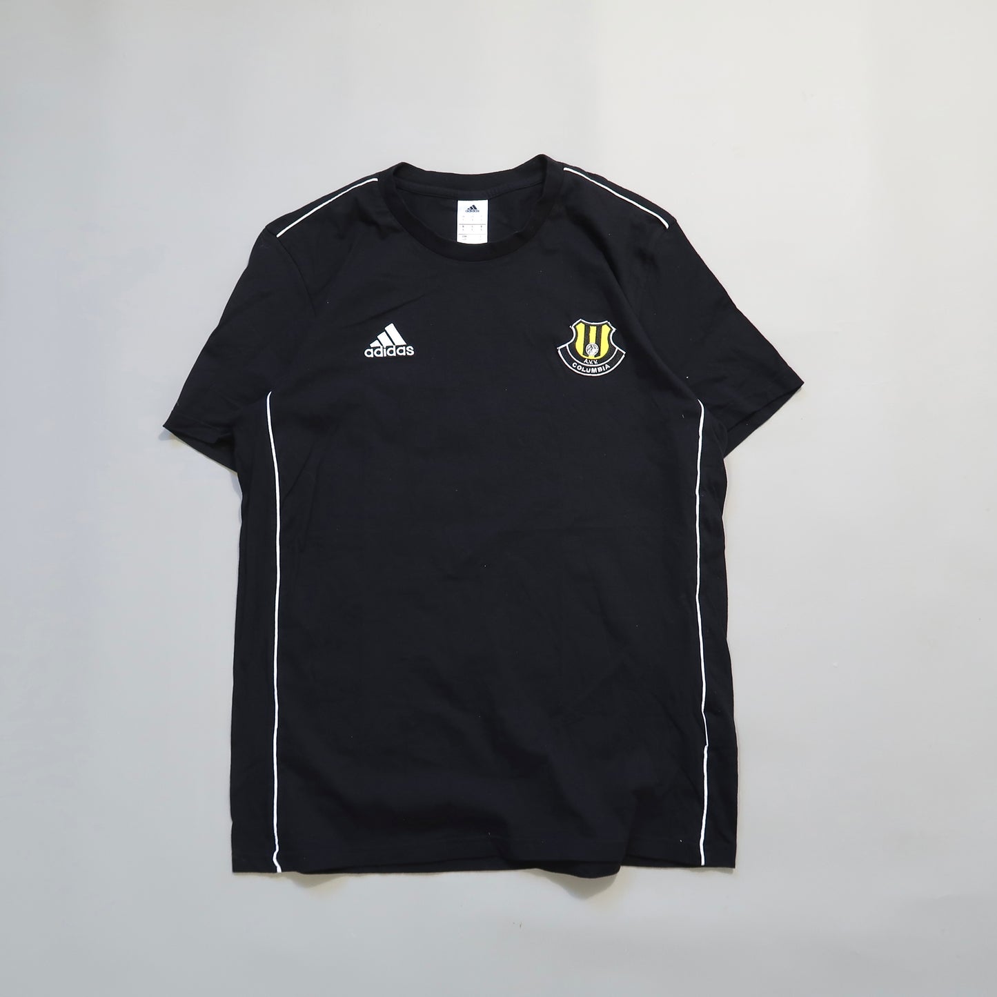 Adidas tshirt